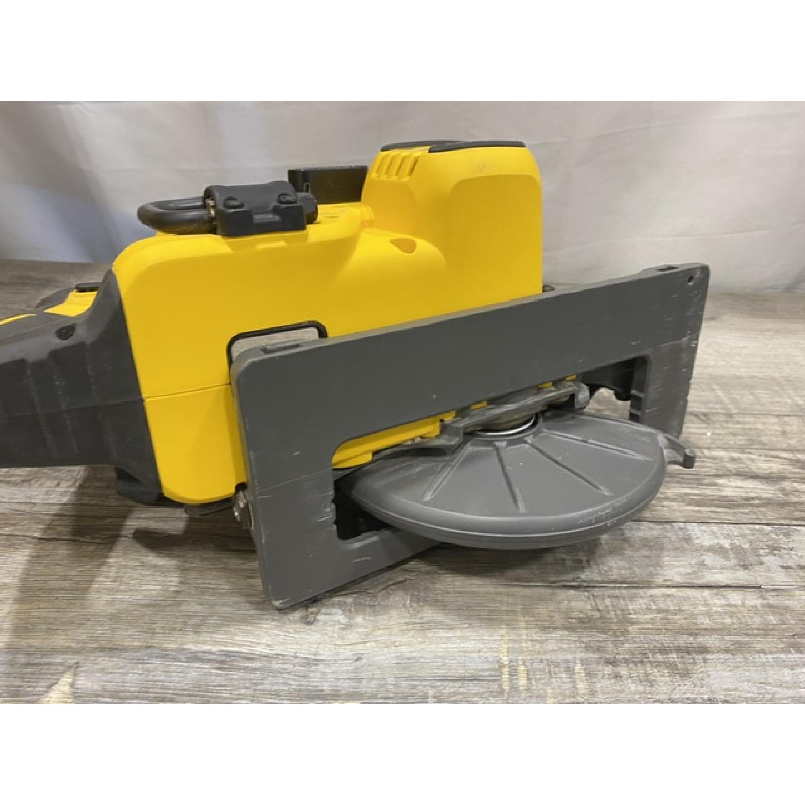 AS-IS DEWALT FLEXVOLT 60V MAX Cordless Brushless 7-1/4 in. Wormdrive Style Circular Saw (Tool Only)