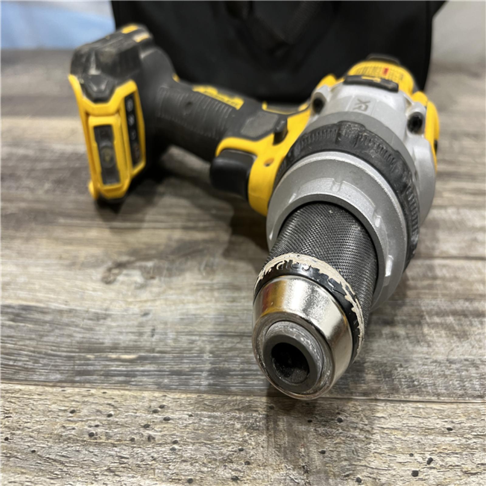 AS-IS DEWALT 20V XR Lithium-Ion Cordless Hammer Drill Kit