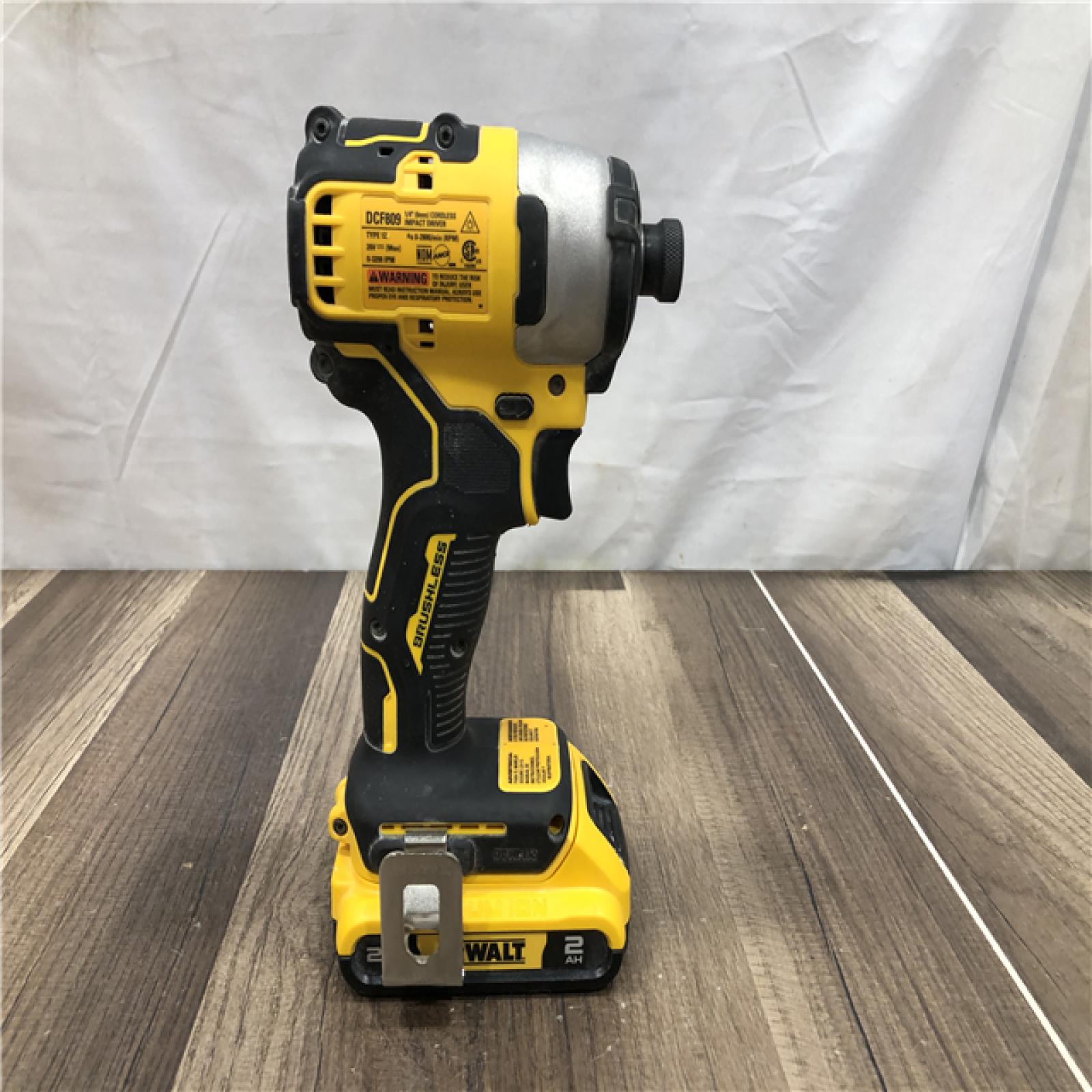 AS-IS DEWALT Atomic 20V Max Lithium-Ion Brushless Cordless Compact 1/4 in. Impact Driver Kit