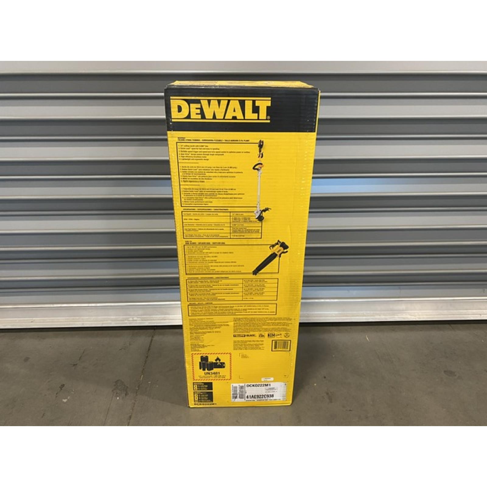 NEW - DEWALT 20V MAX Cordless Battery Powered String Trimmer & Blower Combo Kit
