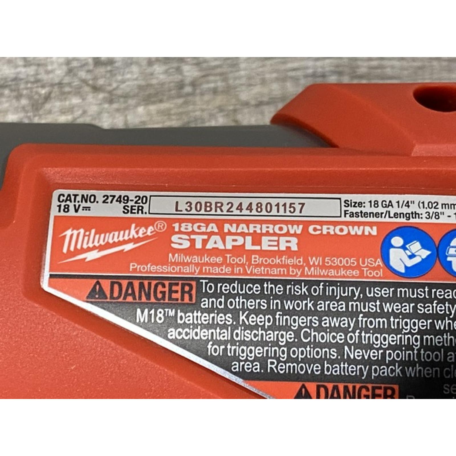 AS-IS Milwaukee FUEL 18-Volt Lithium-Ion Brushless Cordless 18-Gauge 1/4 in. Narrow Crown Stapler (Tool-Only)