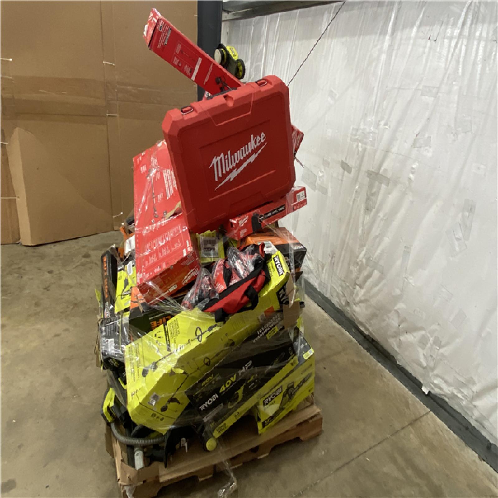 Houston Location AS IS - Tool Pallet