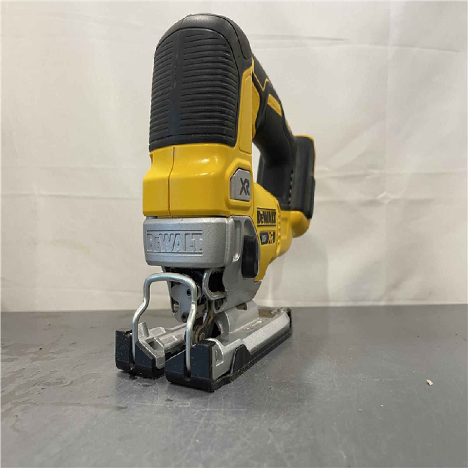 AS-IS - DeWalt 20V MAX XR Cordless Brushless Jigsaw