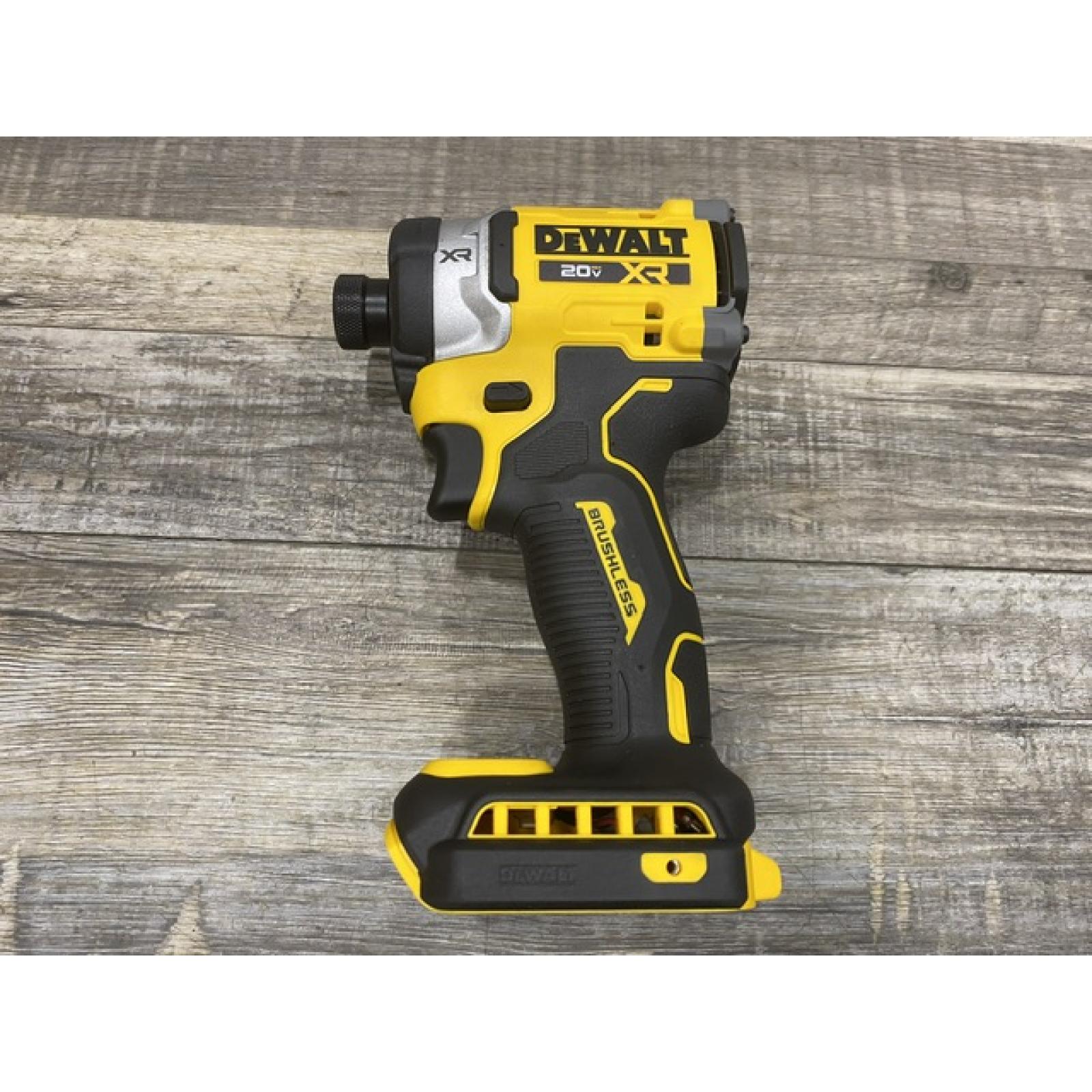 AS-IS DEWALT 20V XR Lithium-Ion Cordless Hammer Drill Kit