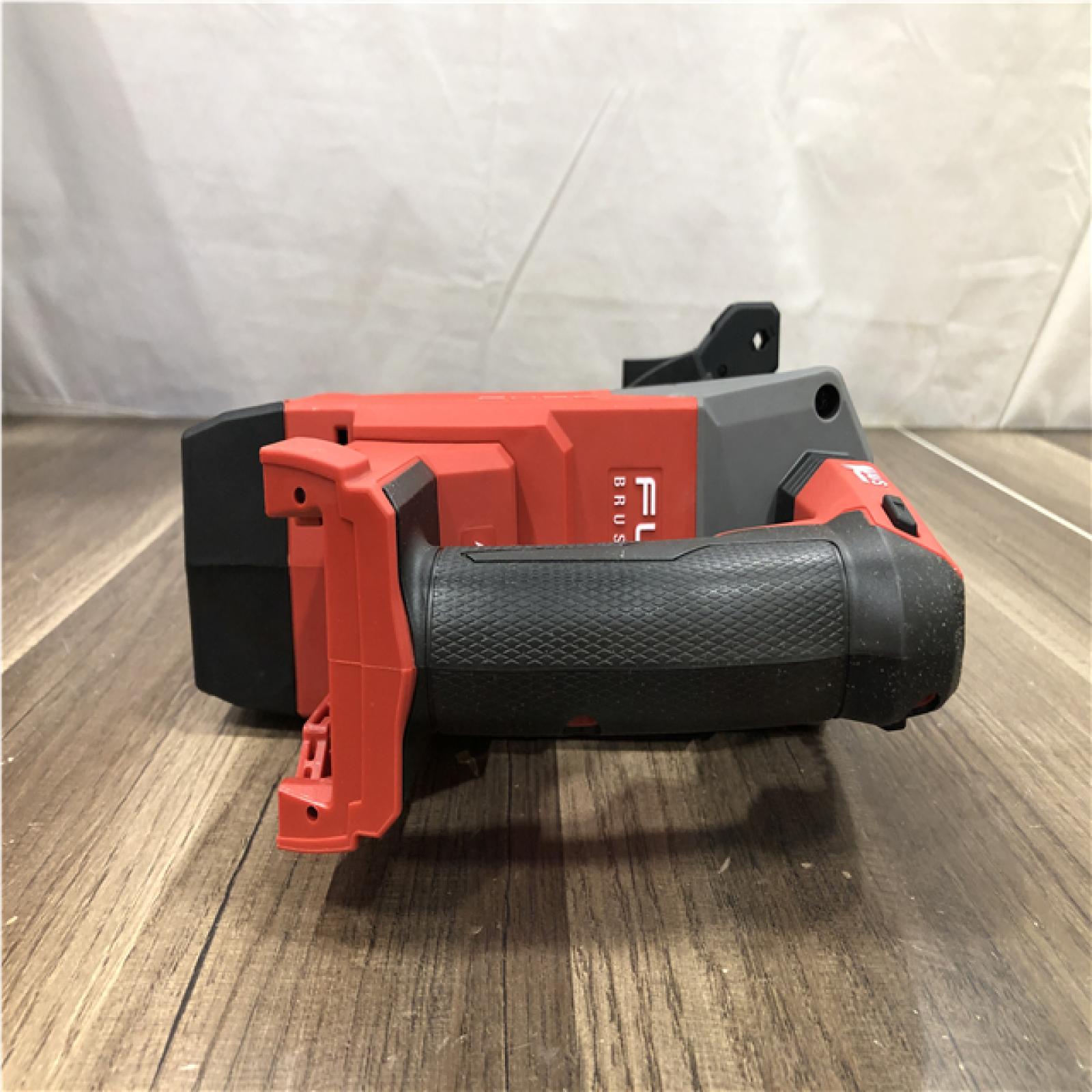 AS-IS Milwaukee FUEL 18V Lithium-Ion Brushless 1 in. Cordless SDS-Plus Rotary Hammer Kit