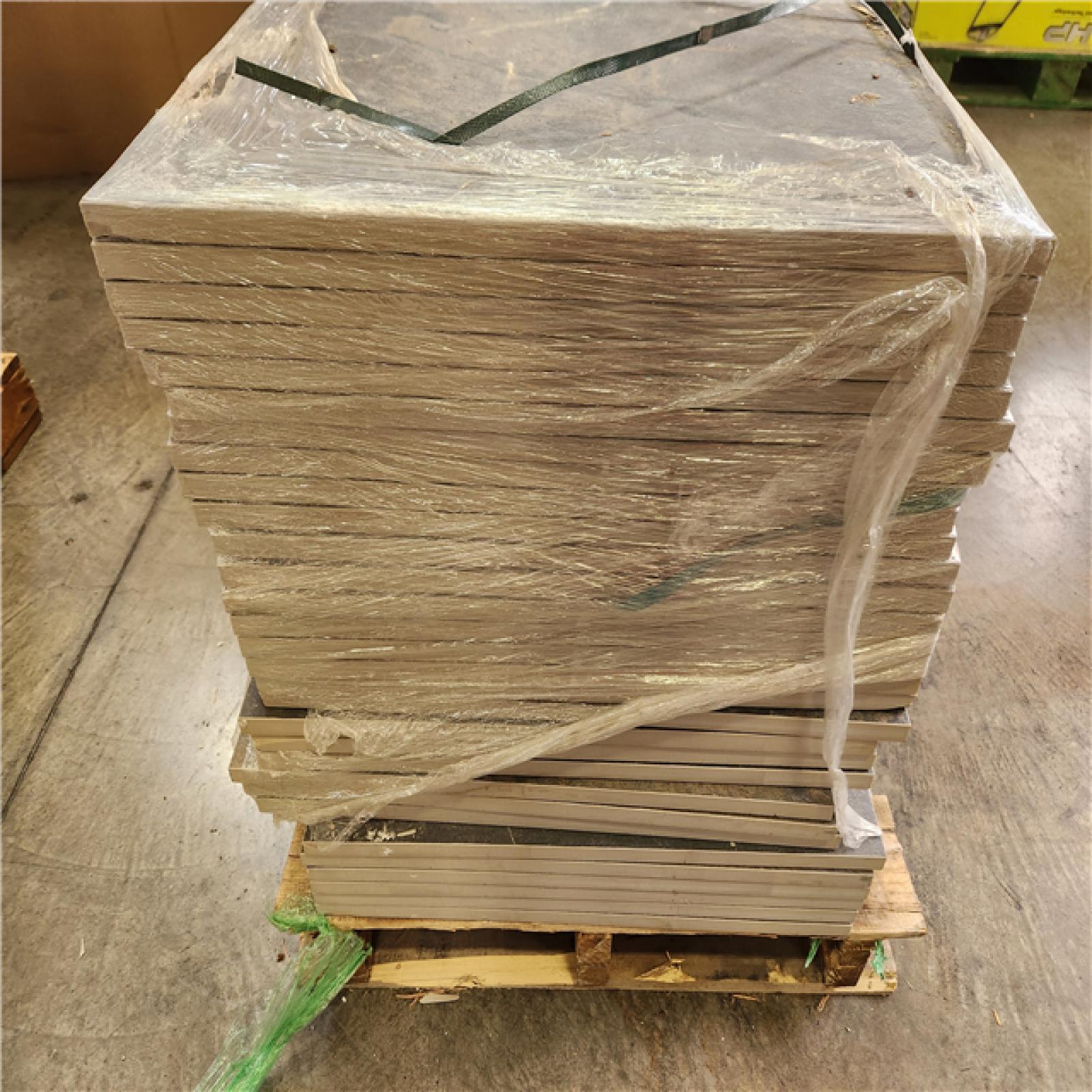 Phoenix Corso Italia Flagstone Gold 24 in. x 24 in. x 0.75 in. Stone Look Porcelain Paver (240 Sq Ft/ 60 Pieces)