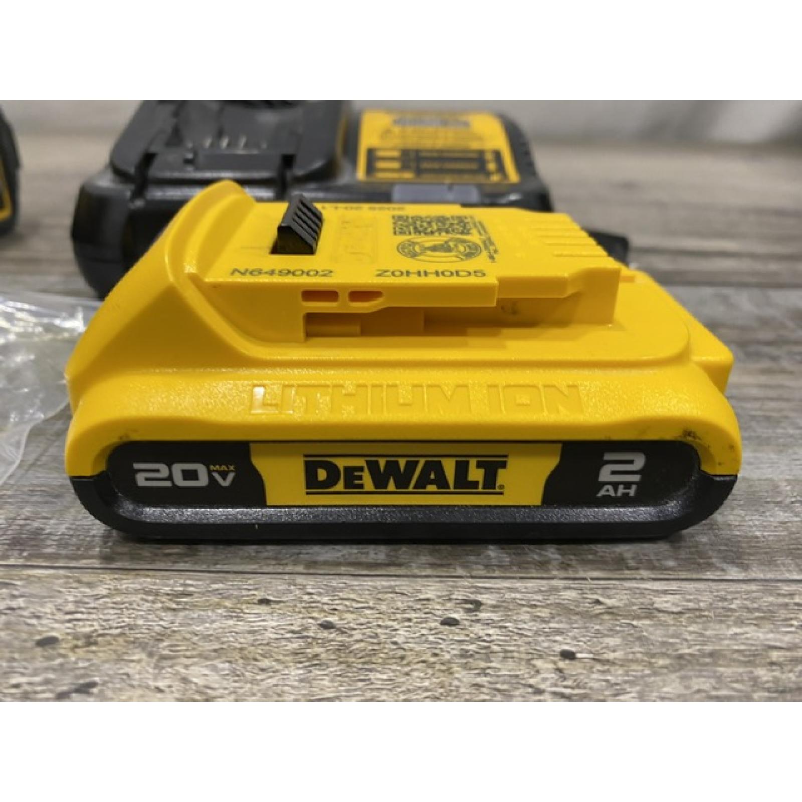 AS-IS DEWALT Atomic 20V Max Lithium-Ion Brushless Cordless Compact 1/4 in. Impact Driver Kit