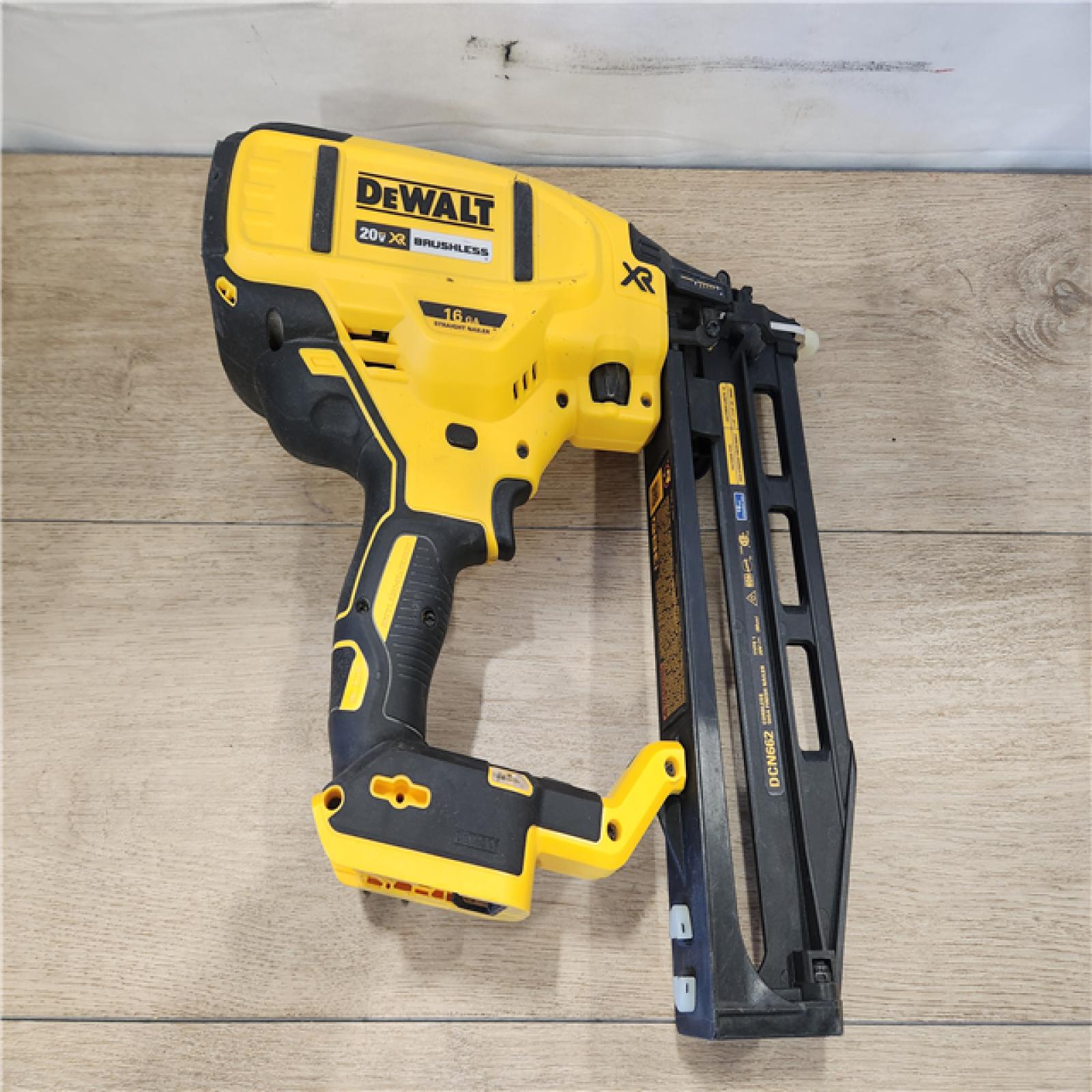 AS-IS- 20V MAX XR 16-Gauge Lithium-Ion Cordless Finish Nailer (Tool Only)