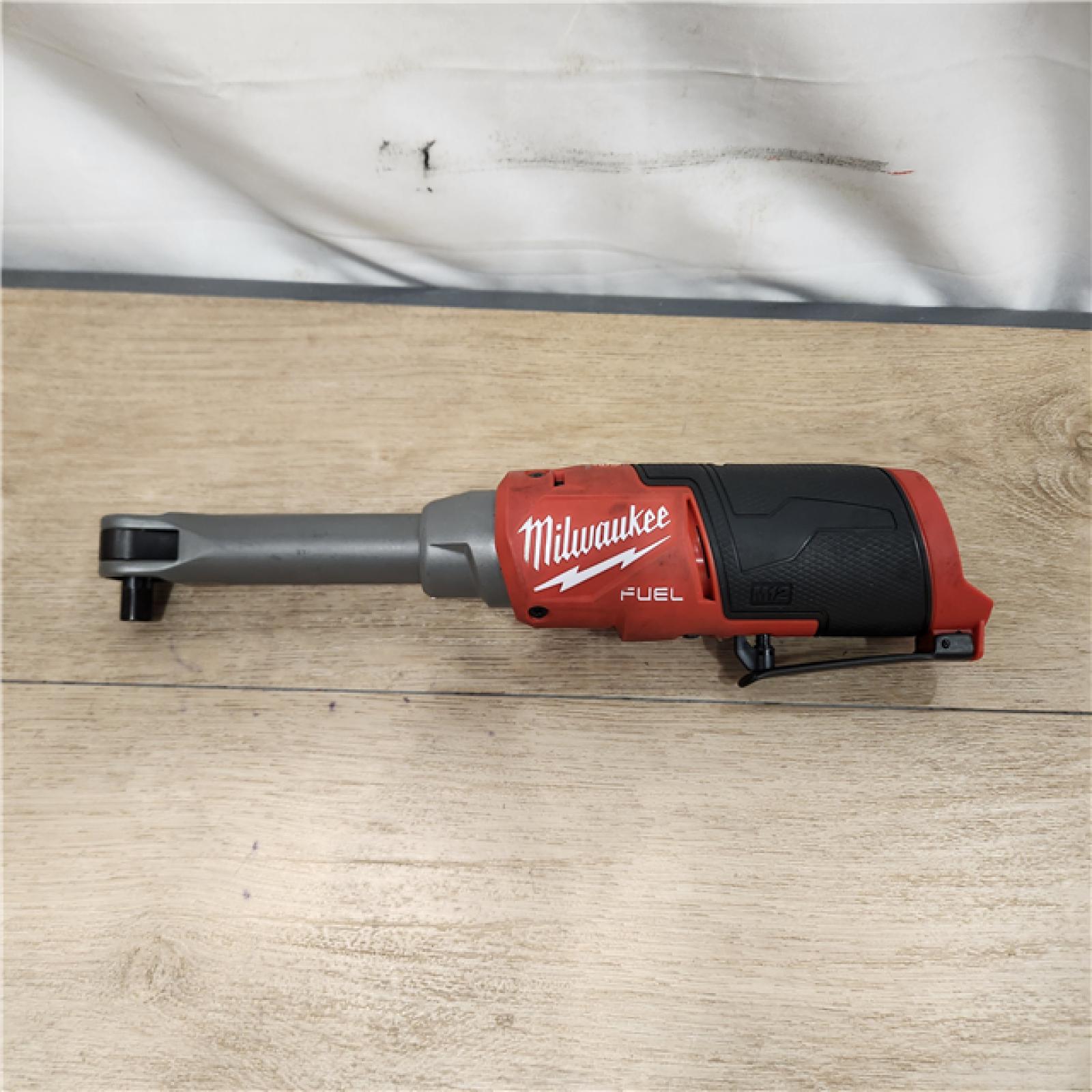 AS-IS- M12 FUEL 12V Lithium-Ion Brushless Cordless 3/8 in. Extended Reach High Speed Ratchet Kit