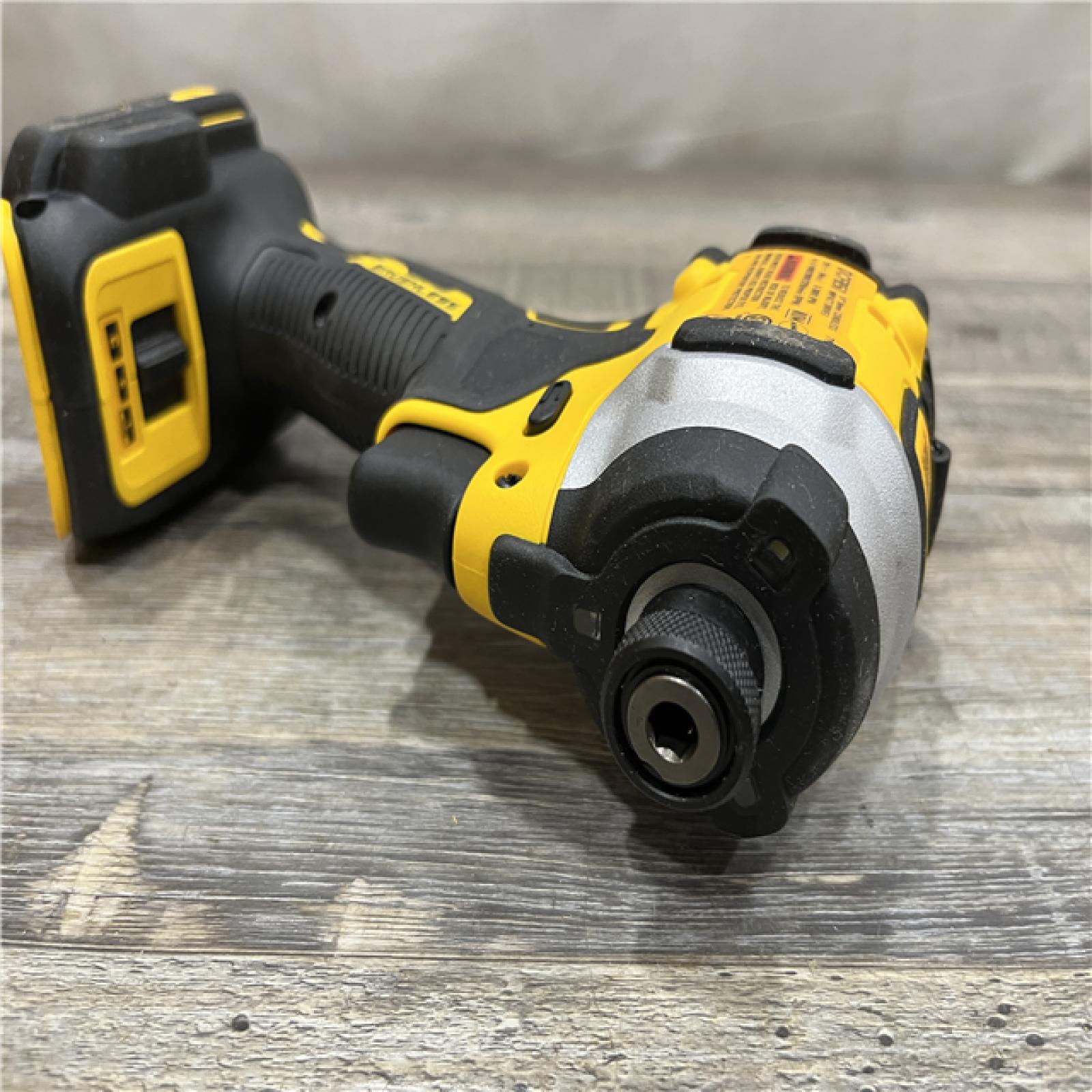 AS-IS DEWALT ATOMIC 20V MAX Lithium-Ion Cordless 1/4 in. Brushless Impact Driver Kit