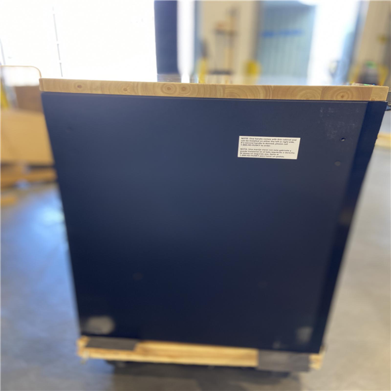 DALLAS LOCATION- Husky 61 in. W x 23 in. D Heavy Duty 15-Drawer Mobile Workbench Tool Chest with Solid Wood Top in Matte Black