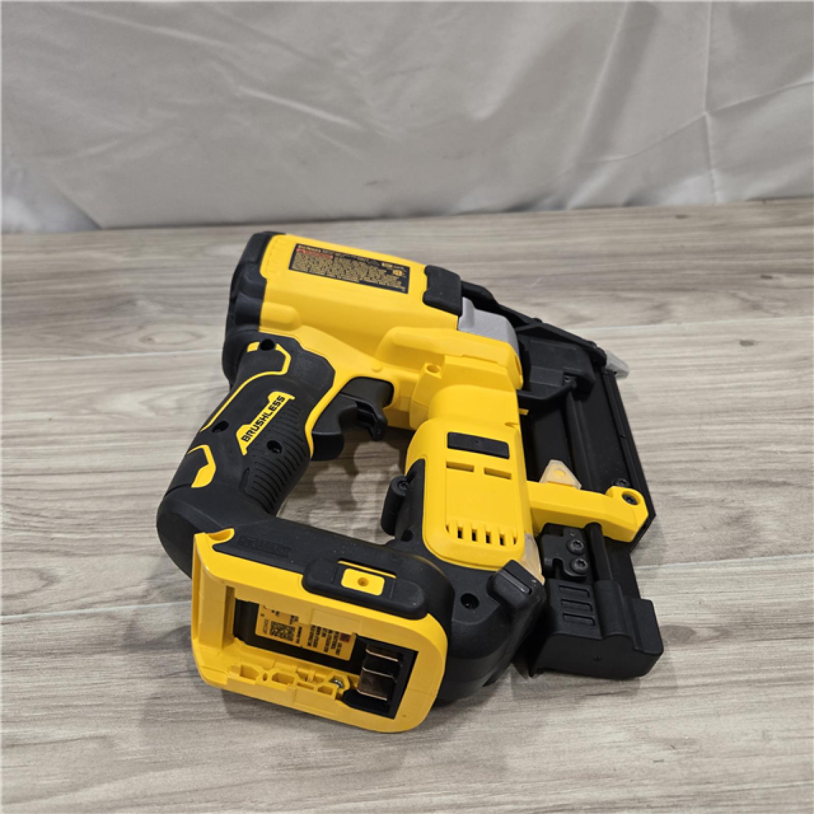 AS-IS DeWalt DCN623D1 20V MAX Atomic Compact Cordless Pin Nailer Kit