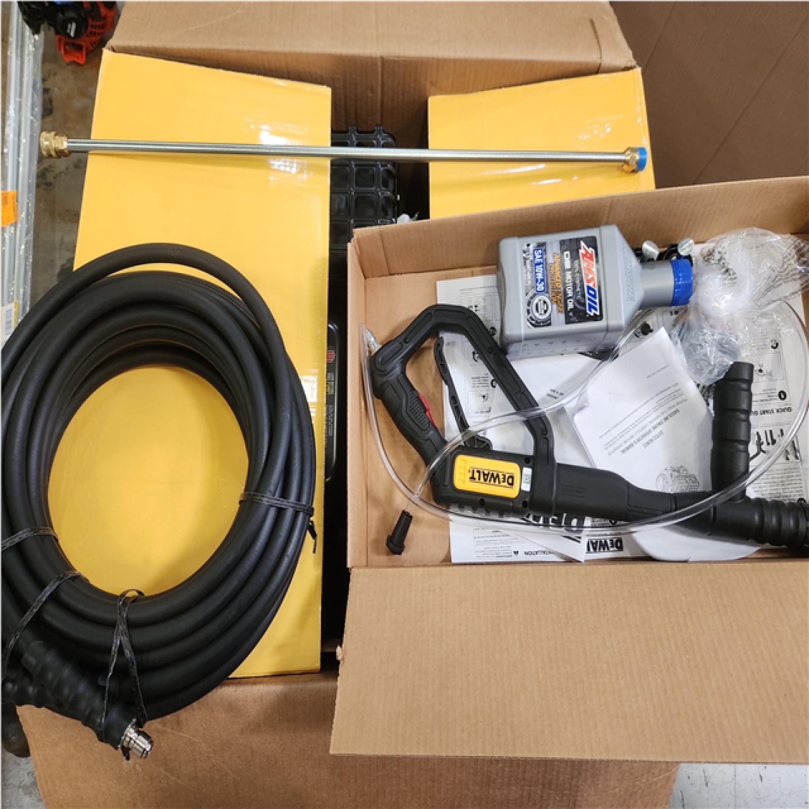Phoenix LIKE NEW DEWALT 4400 PSI 4.0 GPM Gas Pressure Washer with 420cc Engine, Triplex Pump, Commercial Cold Water Power Washer