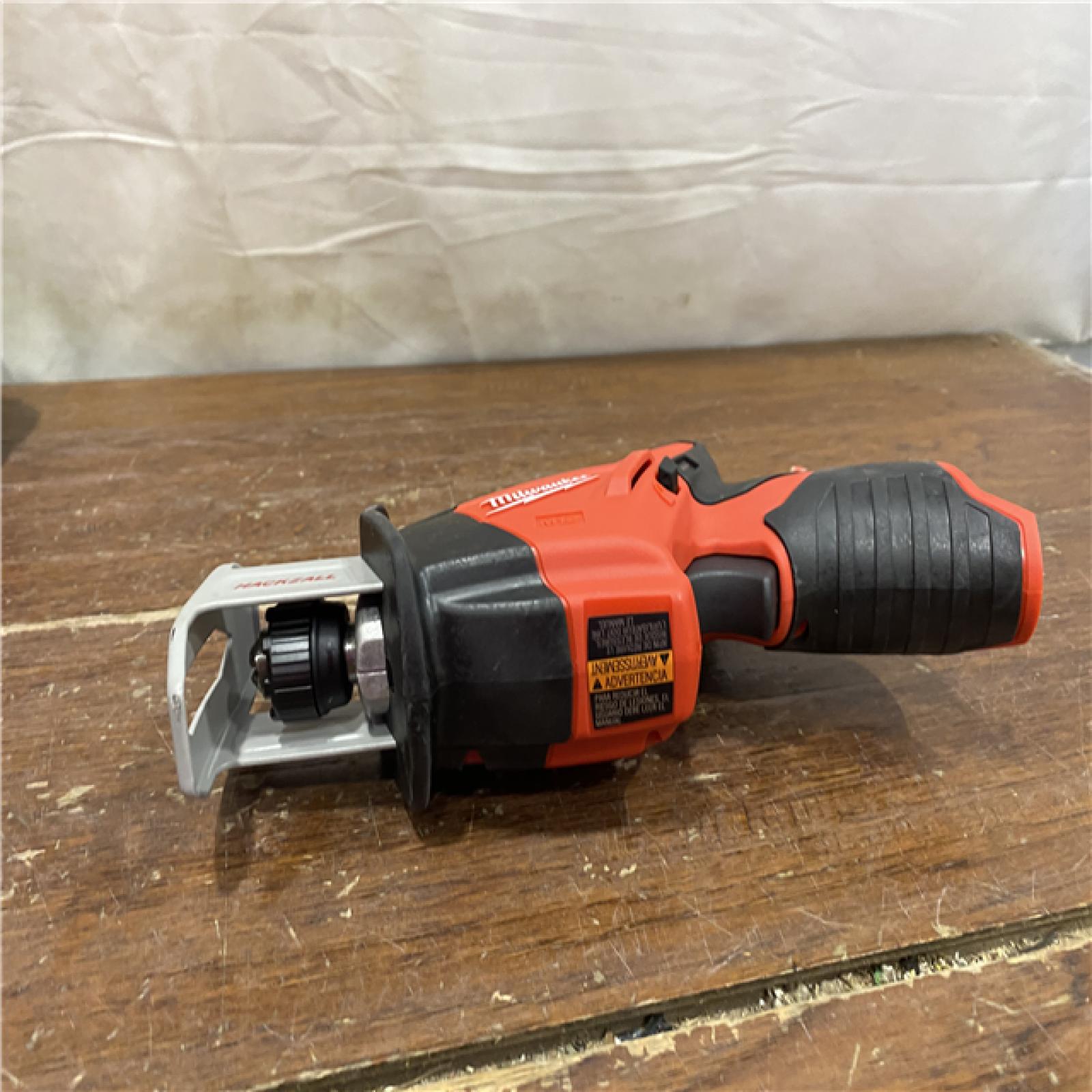 AS-IS Milwaukee 2420-21 - M12 Fuel Hackzall 1/2  12V 1.5Ah Cordless Straight Handle Reciprocating Saw Kit