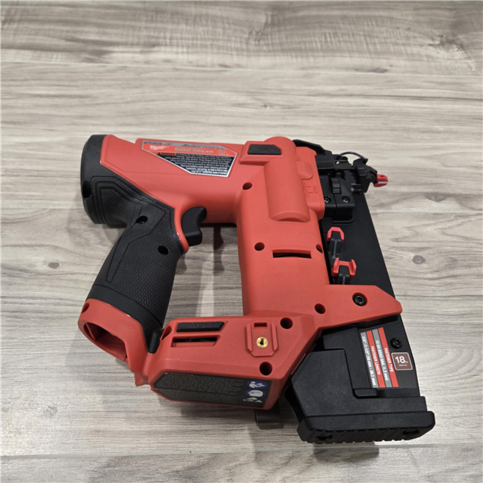 LIKE NEW! - Milwaukee M12 FUEL 18 Gauge Compact Brad Nailer