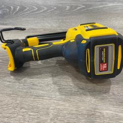 AS-IS DEWALT 20V MAX XR Lithium-Ion Cordless 18-Gauge Narrow Crown Stapler Kit