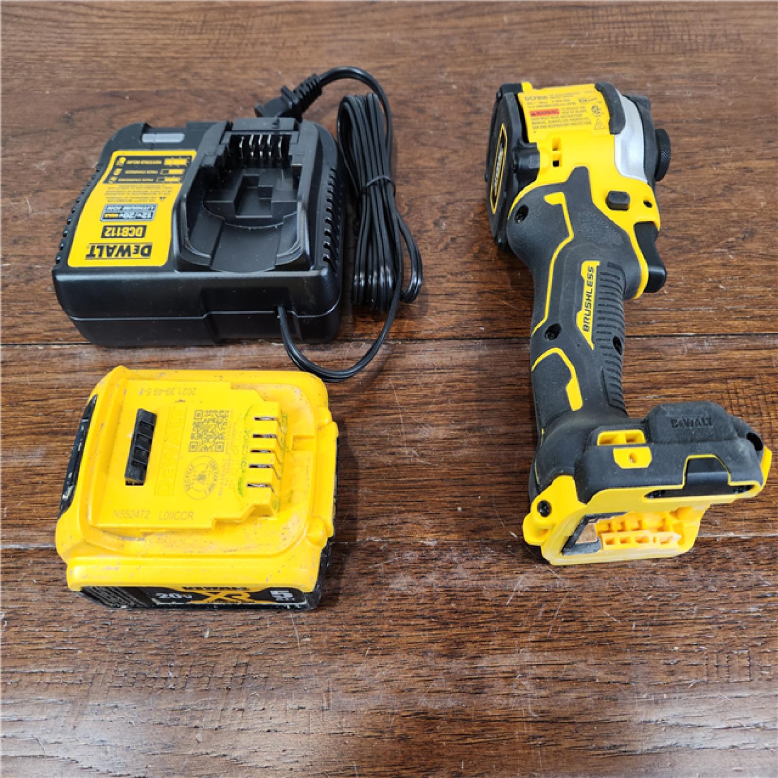 AS-IS DeWalt 20V MAX Atomic 1/4 in. Cordless Brushless 3-Speed Impact Driver Kit