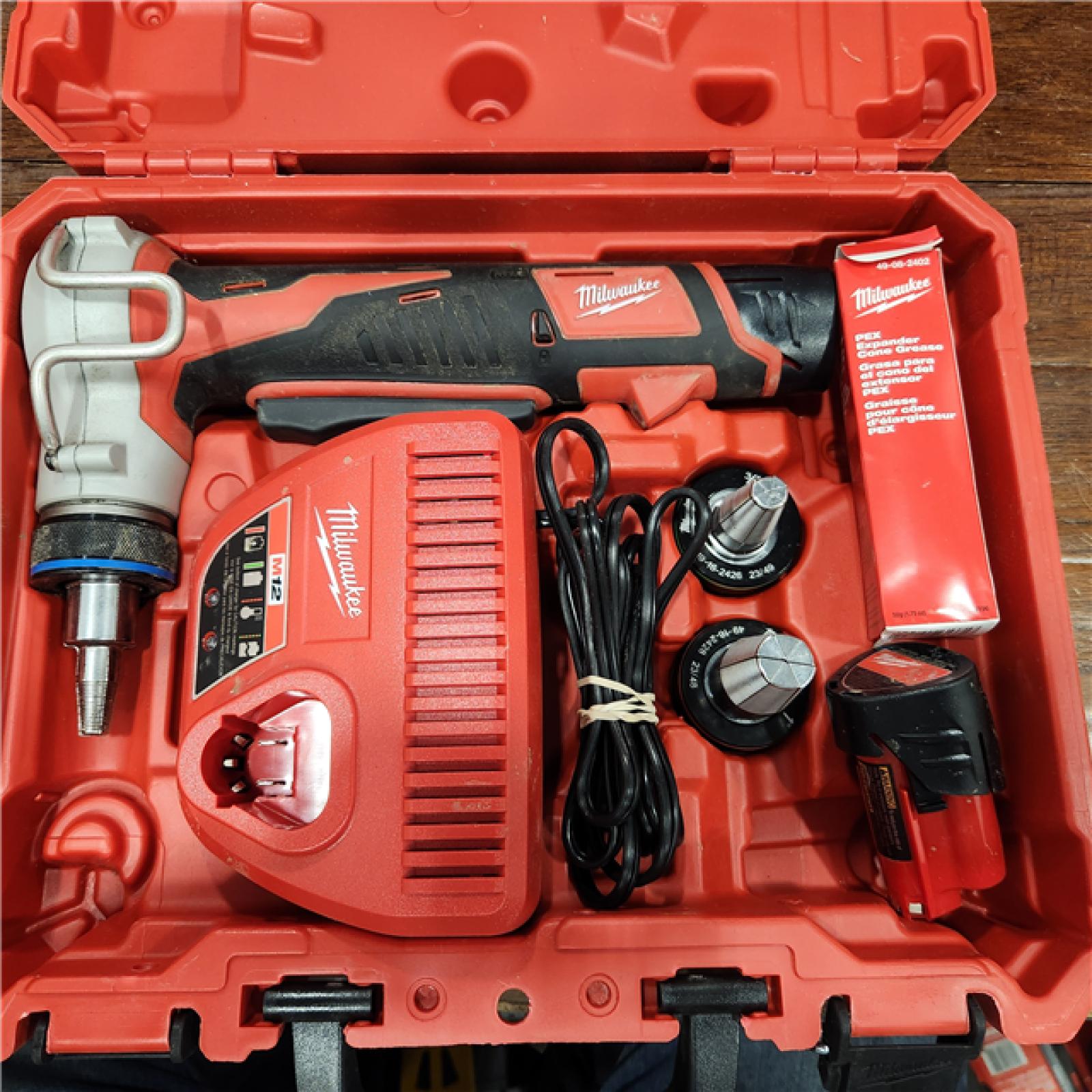 M12 12-Volt Lithium-Ion Cordless ProPEX Expansion Tool Kit with (2) 1.5Ah Batteries, (3) Expansion Heads and Hard Case M12 12-Volt Lithium-Ion Cordless ProPEX Expansion Tool Kit with (2) 1.5Ah Batteries, (3) Expansion Heads and Hard Case