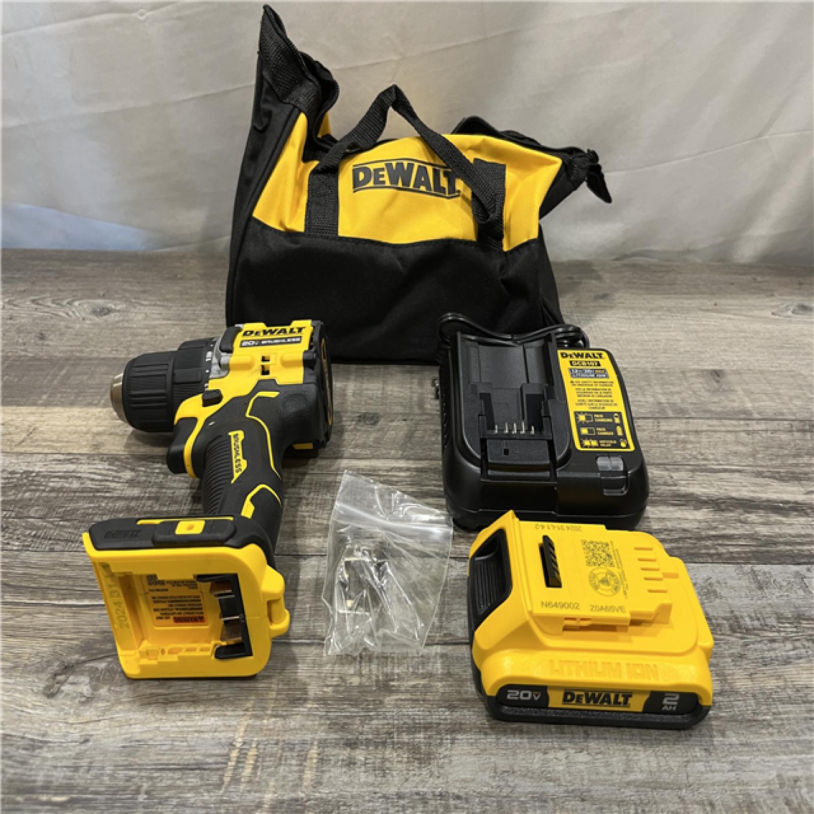 AS-IS DEWALT Atomic 20V Lithium-Ion Cordless Compact 1/2 in. Drill/Driver Kit
