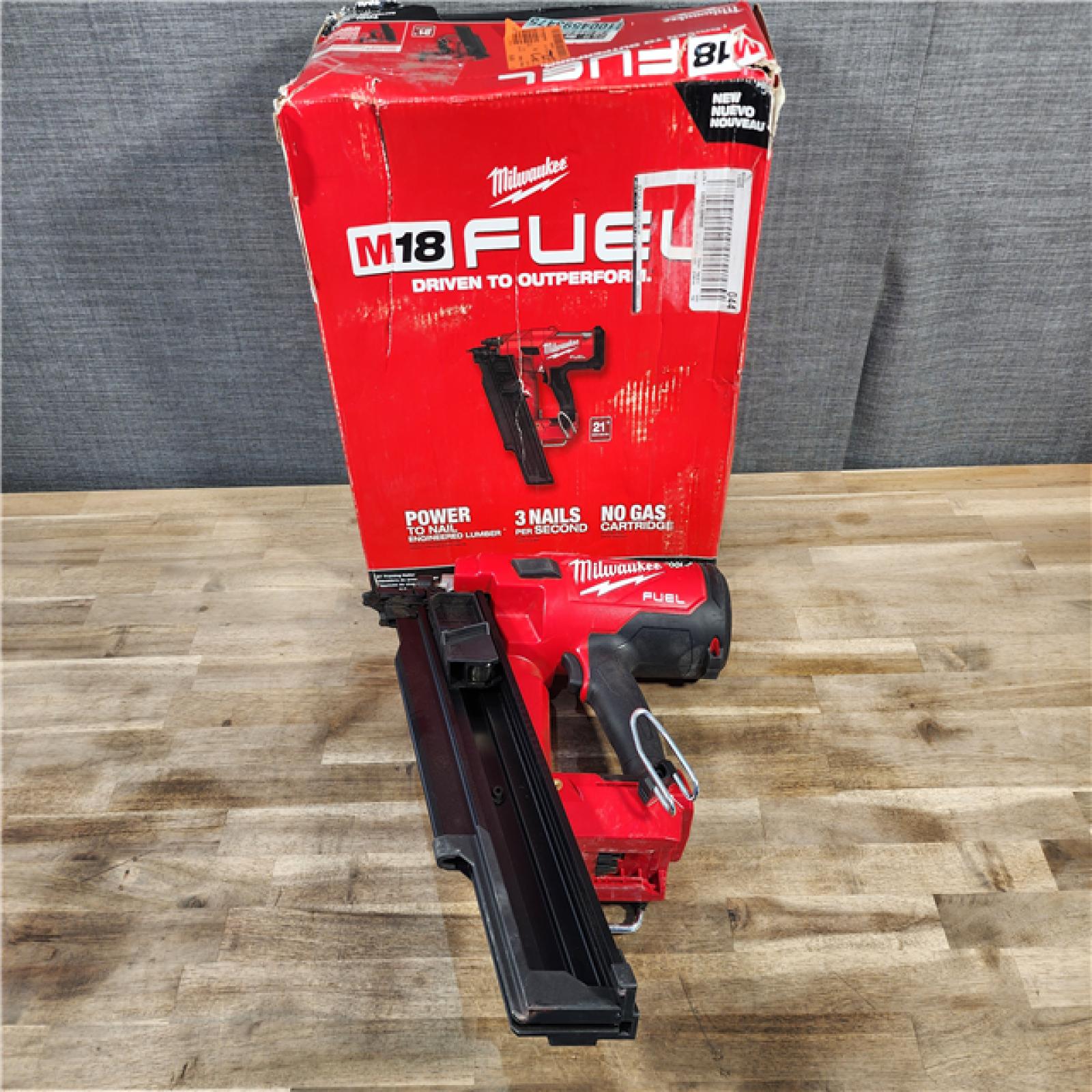 HOUSTON LOCATION - AS-IS Milwaukee 2744-20 M18 FUEL 3-1/2 in. 18-Volt 21-Degree Lithium-Ion Brushless Cordless Framing Nailer (Tool-Only)