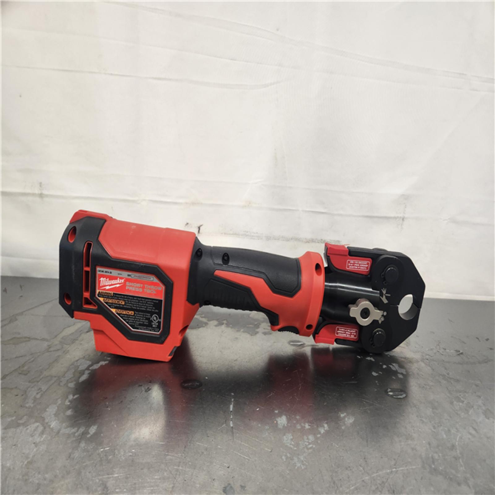 AS-IS- Milwaukee 18V Lithium-Ion Cordless Short Throw Press Tool Kit