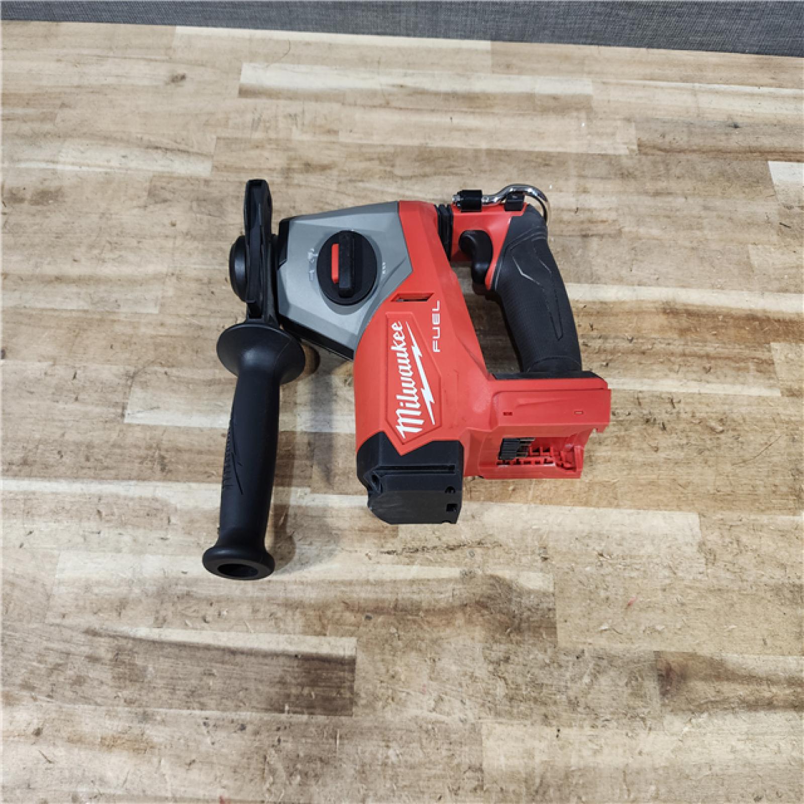 HOUSTON LOCATION - AS - IS Milwaukee FUEL 18V Lithium-Ion Brushless Cordless 5/8 in. SDS-Plus Rotary Hammer (Tool-Only)
