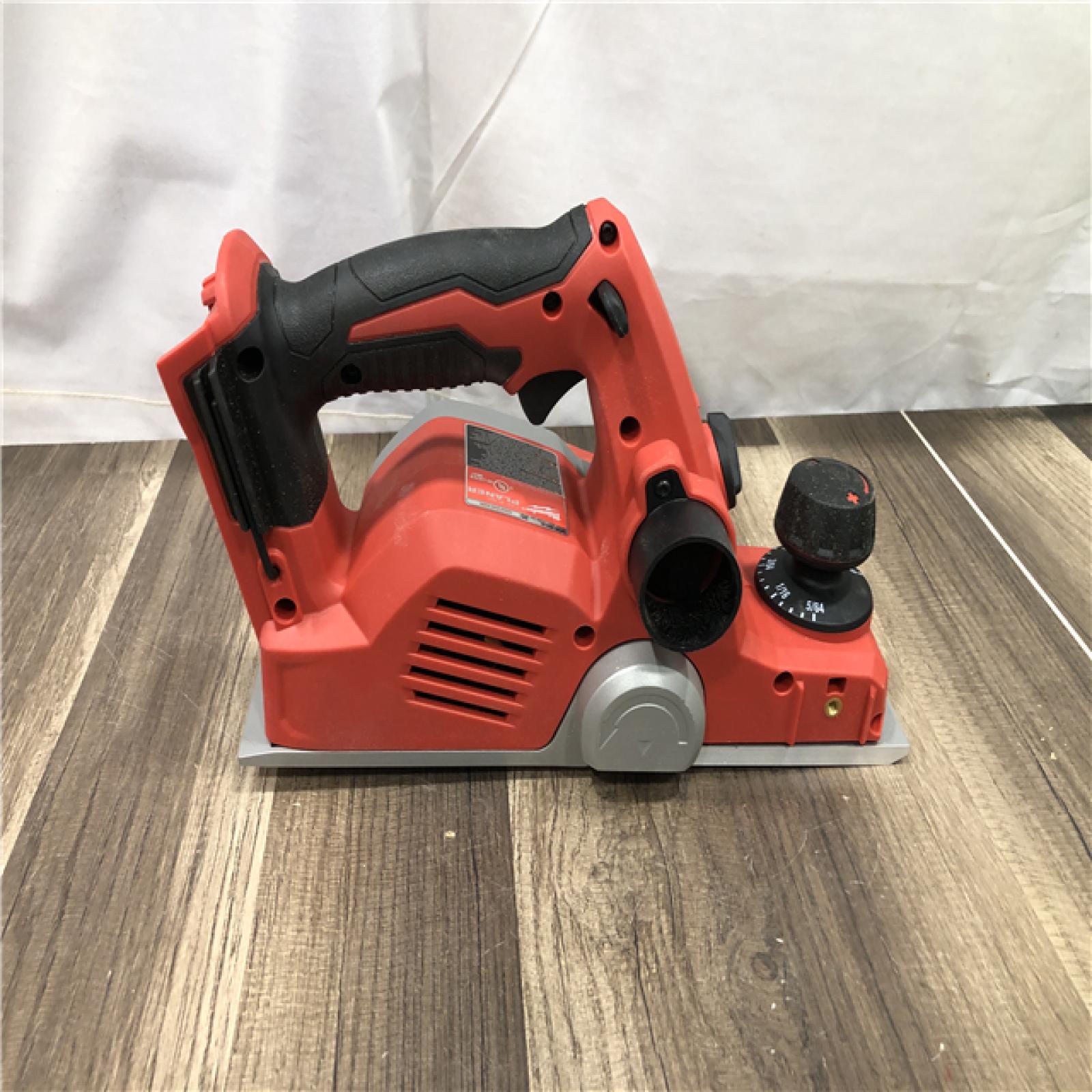AS-IS Milwaukee 18V Lithium-Ion Cordless 3-1/4 in. Planer (Tool-Only)