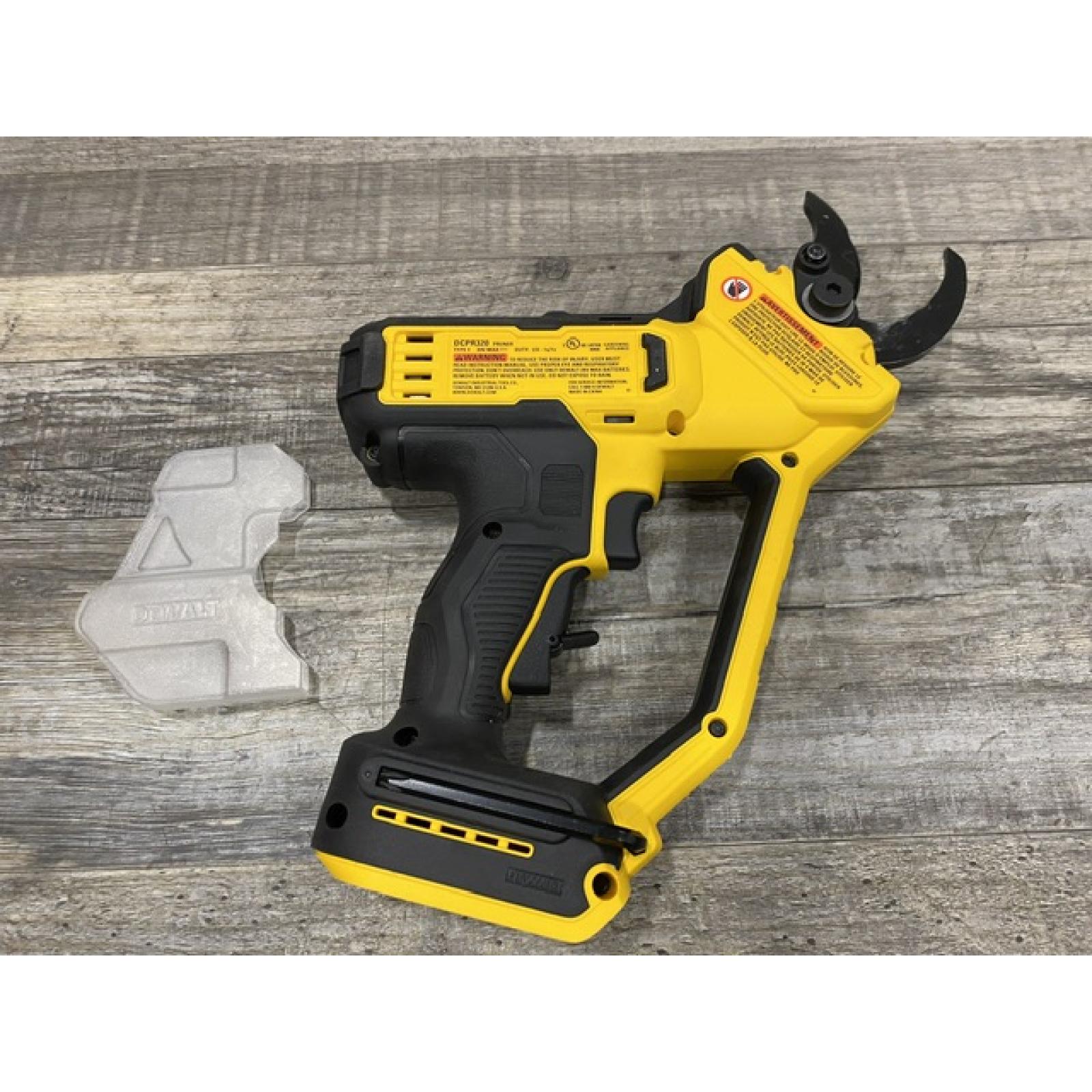 AS-IS DEWALT 20V MAX Cordless Battery Powered Pruner Kit