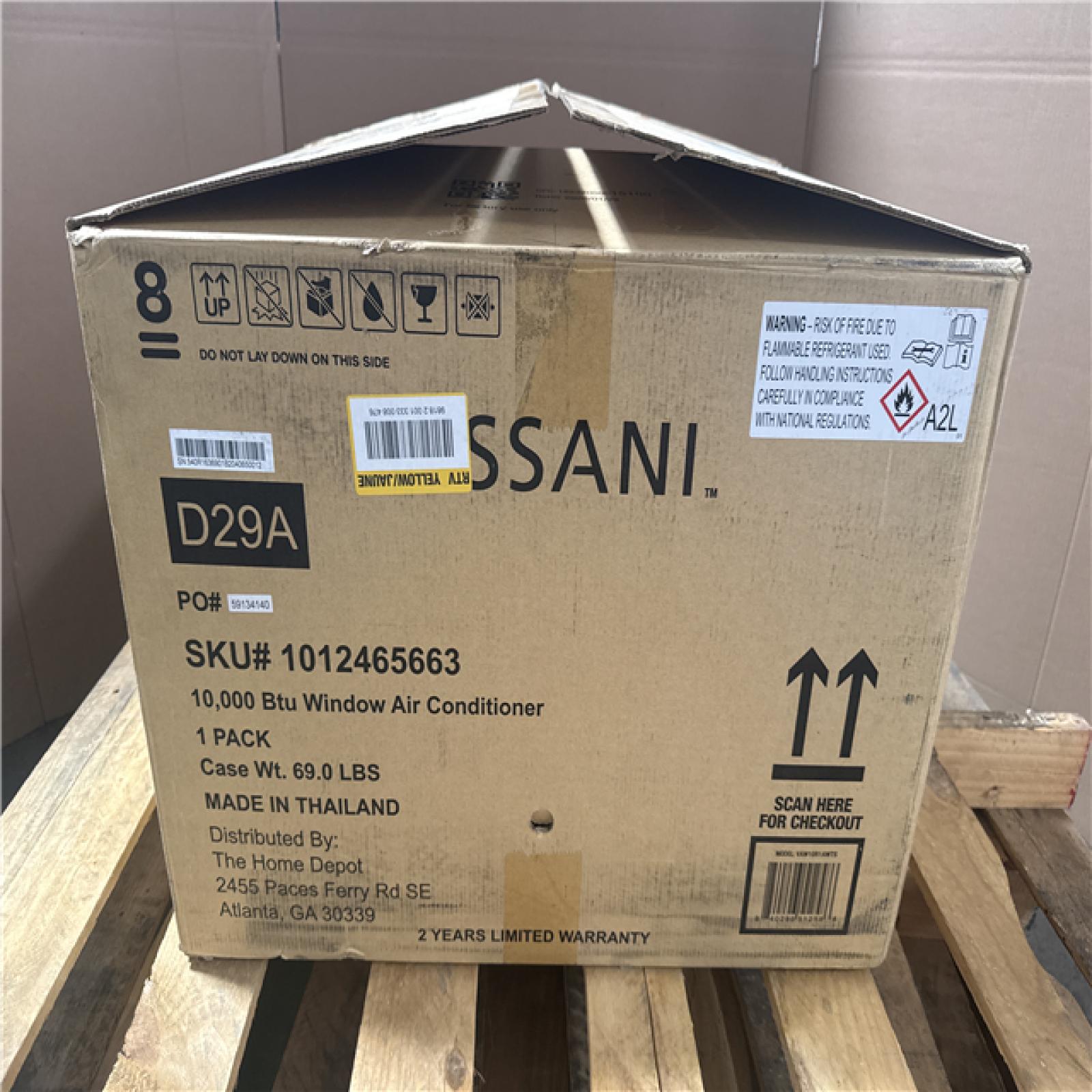 CALIFORNIA LIKE NEW VISSANI 10 000 BTU WINDOW AIR CONDITIONER