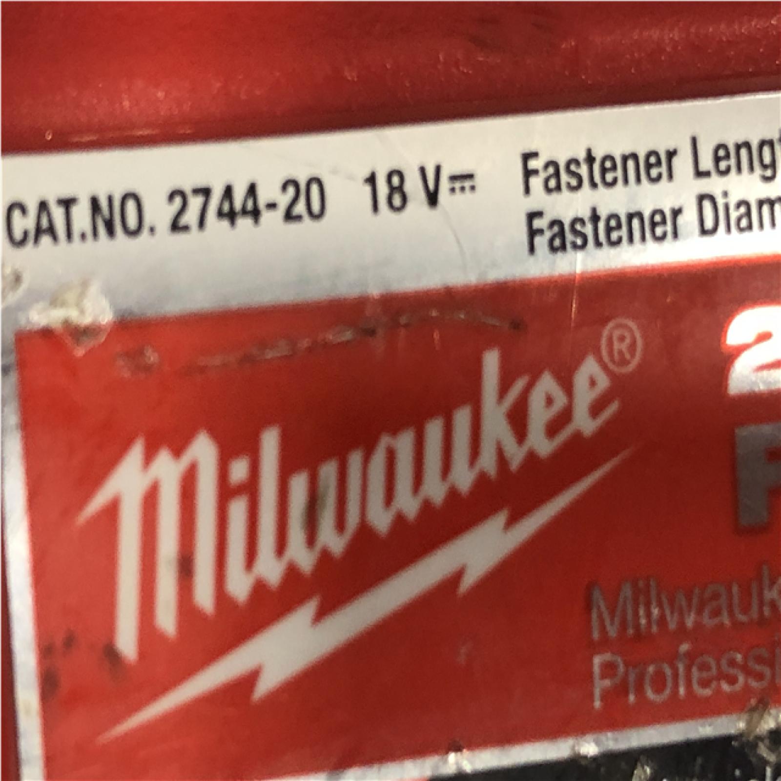 AS-IS Milwaukee FUEL 3-1/2 in 18V 21-Degree Lithium-Ion Brushless Cordless Nailer (Tool Only)