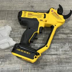 AS-IS DEWALT 20-Volt MAX 1 -1/2 in. Capacity Cordless Battery Powered Pruner (Tool Only)