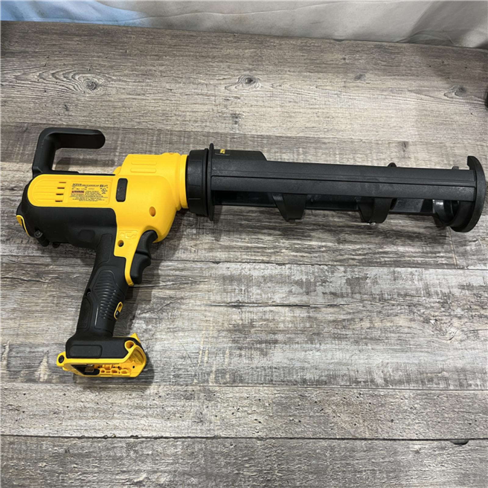 AS-IS DEWALT 20V MAX Cordless 29 oz / 600 ml Adhesive Gun (Tool Only)