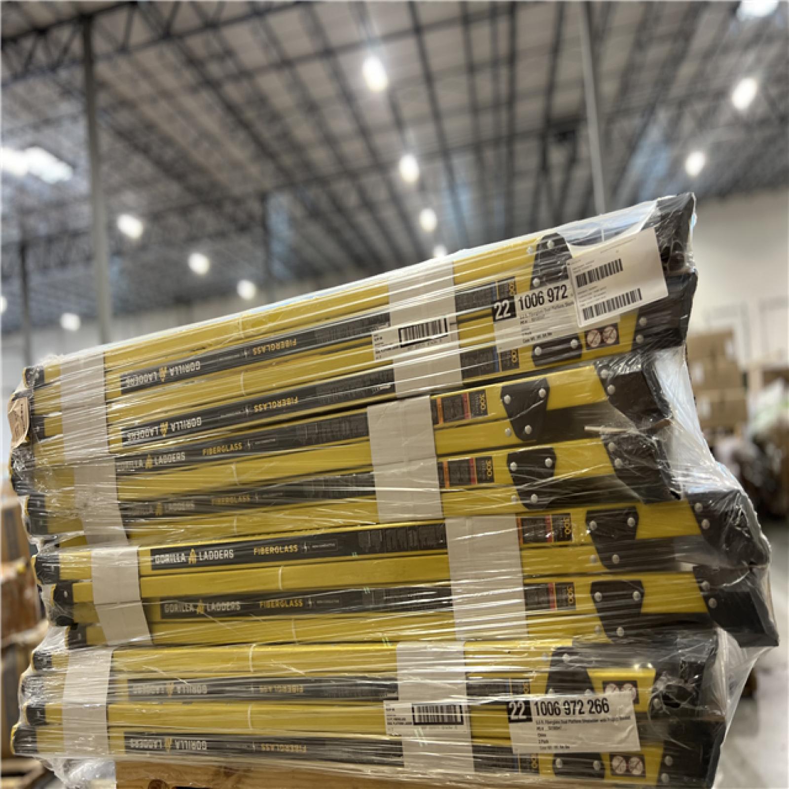 DALLAS LOCATION GORILLA 5.5FT FIBERGLASS DUAL PLATFORM STEPLADDER WITH PROJECT BUCKET PALLET