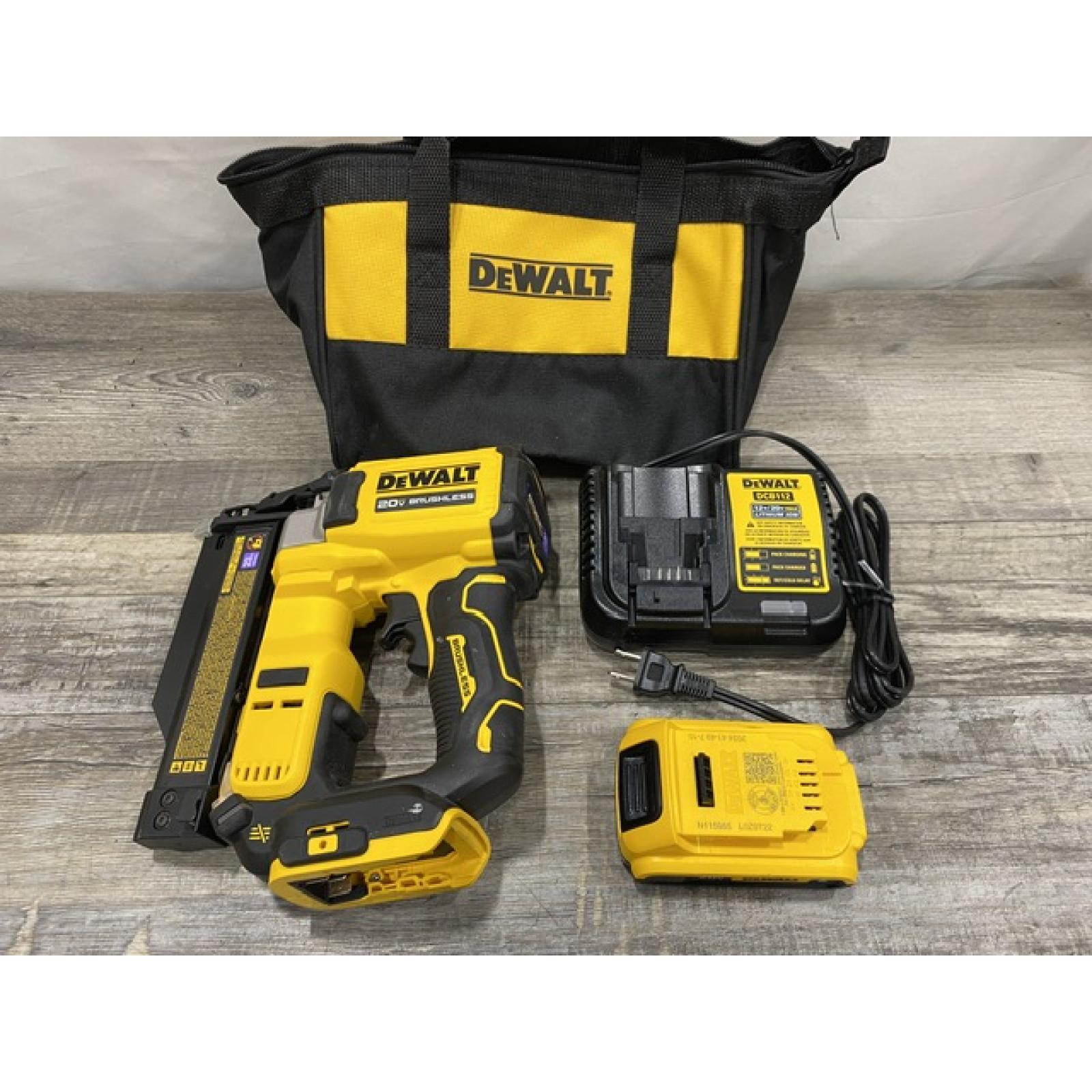 AS-IS DEWALT ATOMIC 20V MAX Lithium Ion Cordless 23 Gauge Pin Nailer Kit