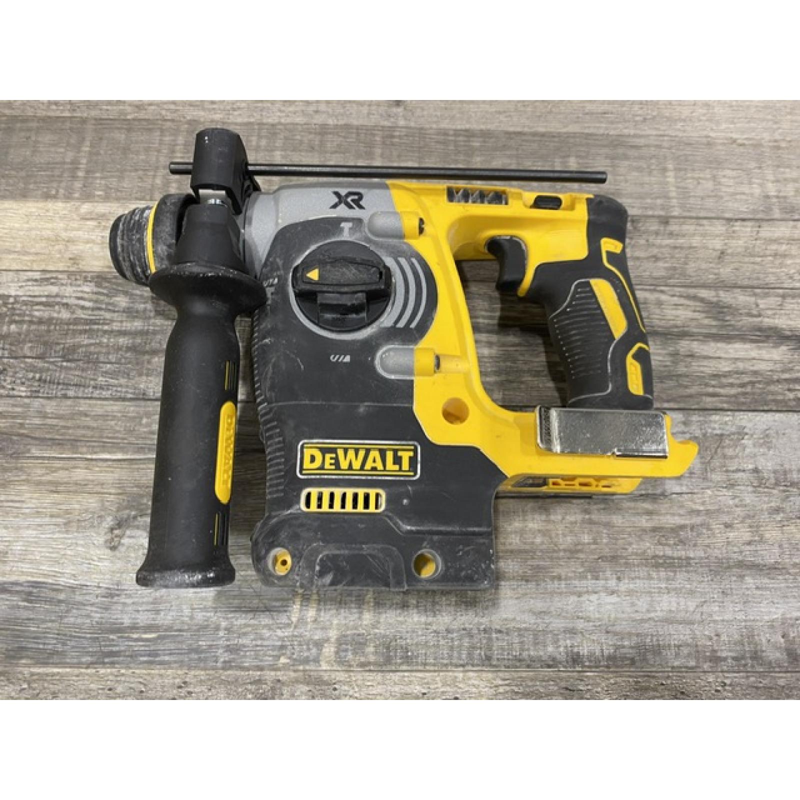 AS-IS DEWALT 20V MAX XR Cordless Brushless 1 in. SDS Plus L-Shape Rotary Hammer (Tool Only)