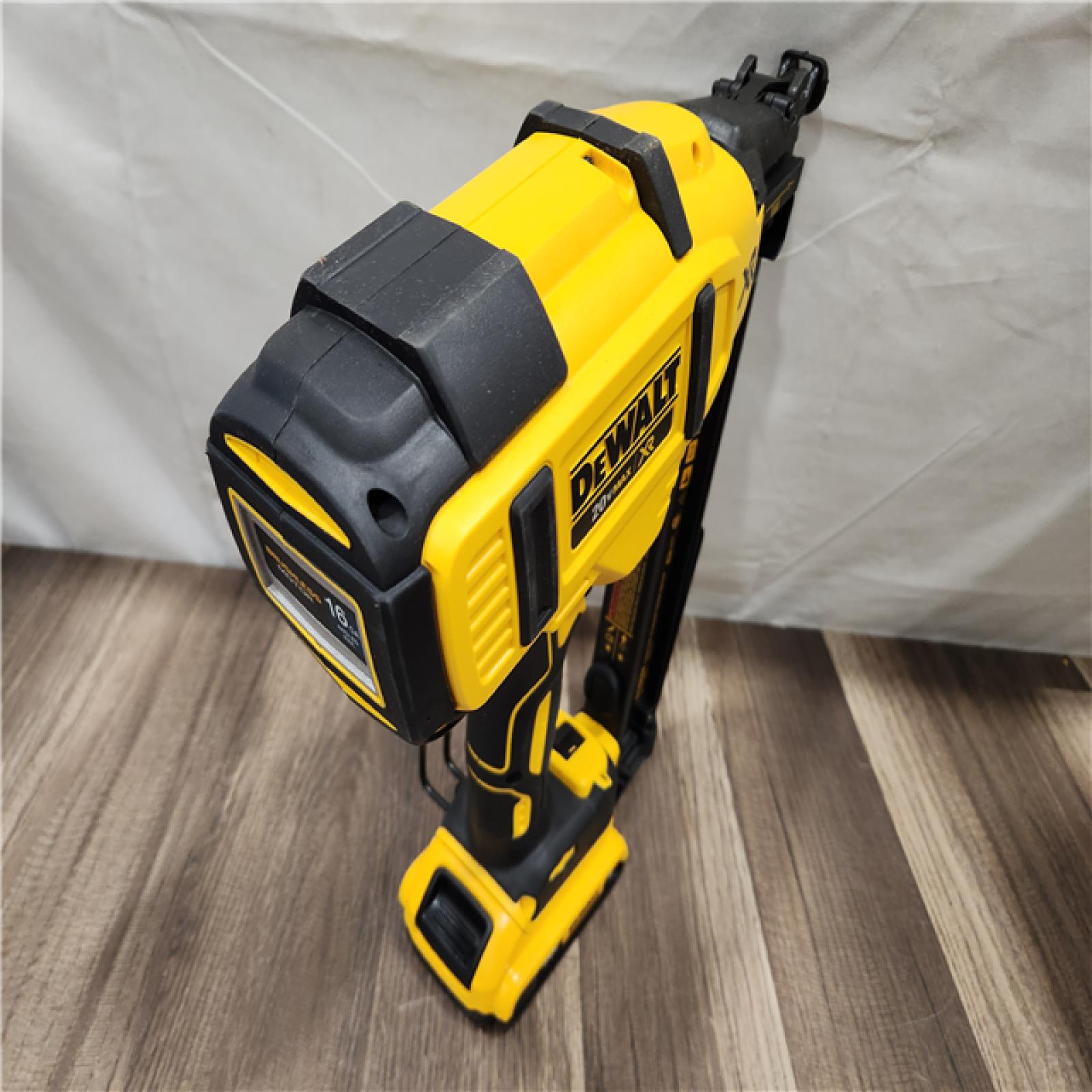 AS-IS- DeWalt 20V 16 Gauge Cordless Angled Finish Nailer Kit W/ 2Ah Battery