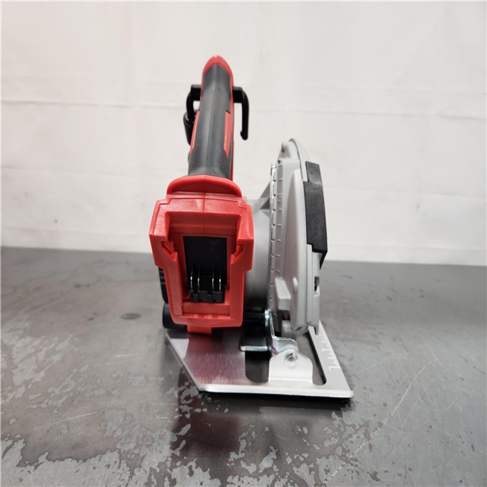AS-IS- Milwaukee 7-1/4 18V Brushless Circular Saw (Bare Tool)