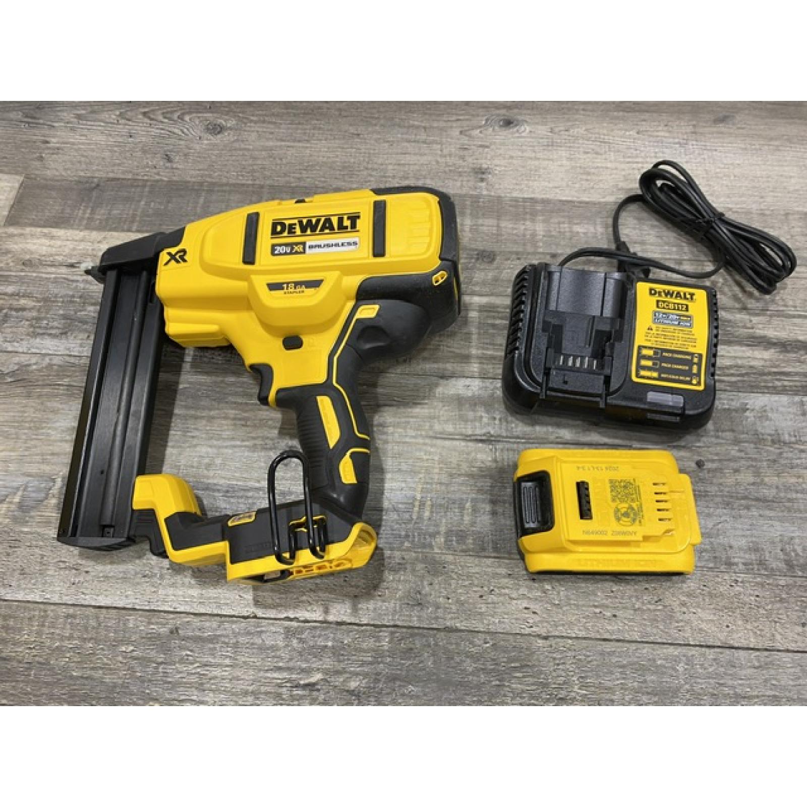 AS-IS DEWALT 20V MAX XR Lithium-Ion Cordless 18-Gauge Narrow Crown Stapler Kit