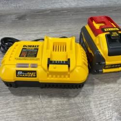 AS-IS DEWALT 20V/60V MAX FLEXVOLT Lithium-Ion 9.0Ah Battery and Charger Starter Kit