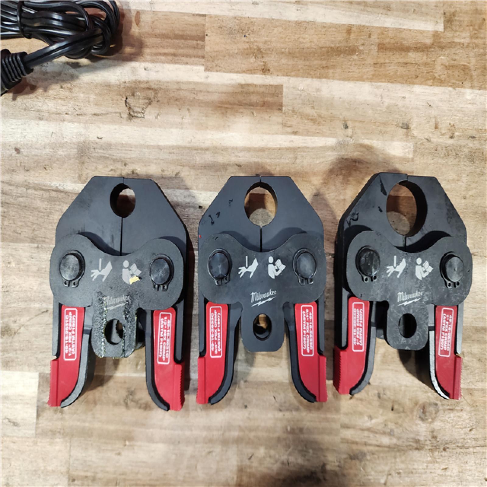 HOUSTON LOCATION - AS-IS Milwaukee 18V Lithium-Ion Cordless Short Throw Press Tool with 3 PEX Crimp Jaws Kit