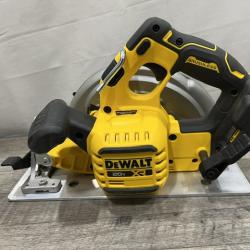 AS-IS DEWALT 20-Volt MAX 7-1/4 in. Cordless Circular Saw (Tool Only)