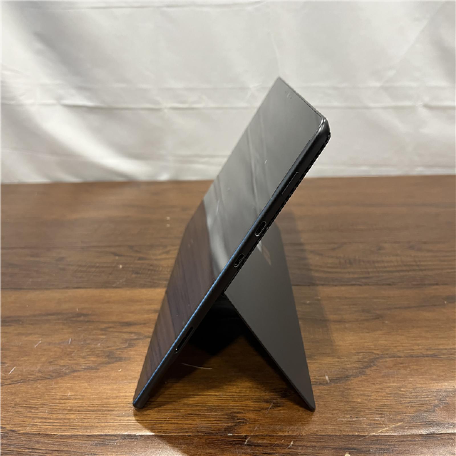 Microsoft Surface Pro 8 1983 13 i5-1135G7 2.40GHz 8GB 256GB - Black