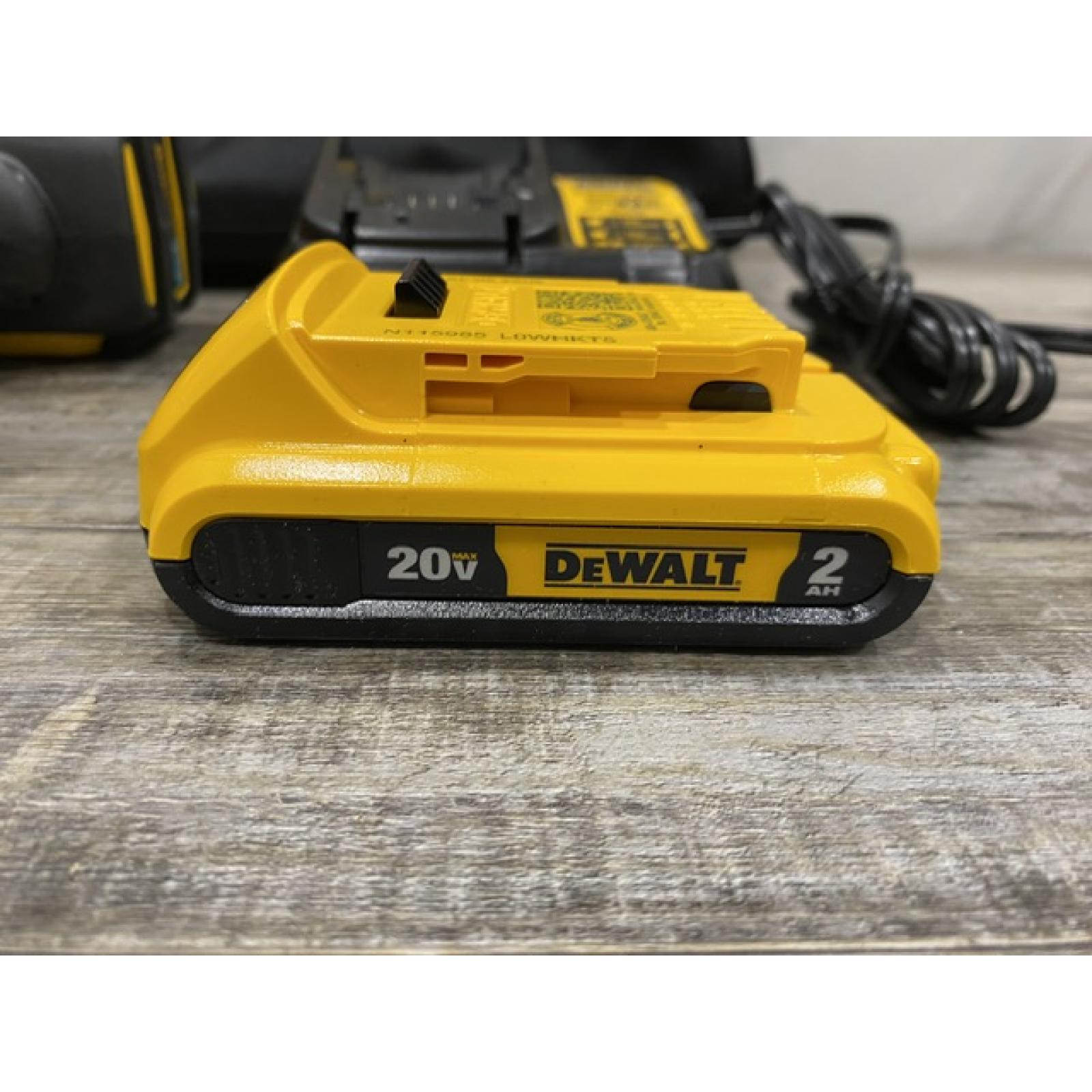 AS-IS DEWALT 20V MAX Lithium-Ion Cordless Cable Stapler Kit