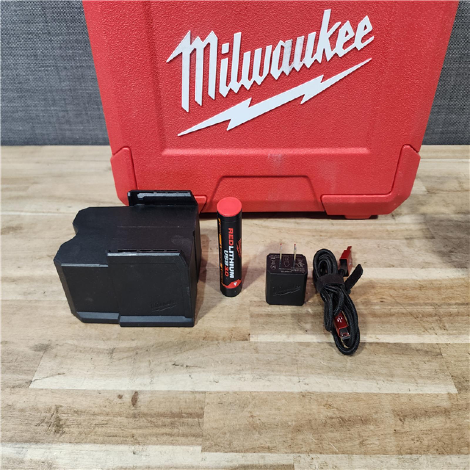 HOUSTON LOCATION - AS-IS Milwaukee Green 100 ft. Cross Line and Plumb Points Rechargeable Laser Level with REDLITHIUM Lithium-Ion