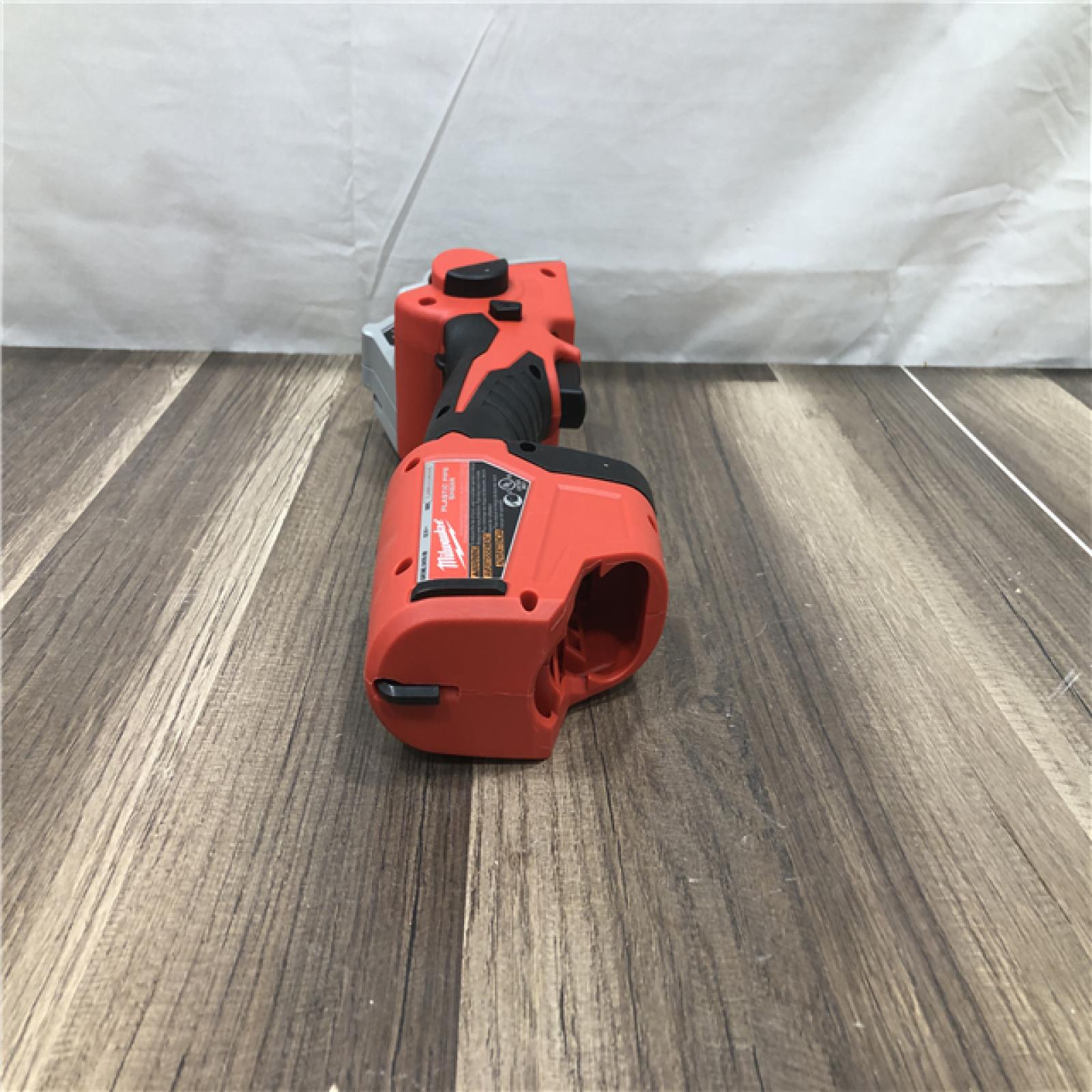 AS-IS Milwaukee 12V Lithium-Ion Cordless PVC Pipe Shear (Tool-Only)