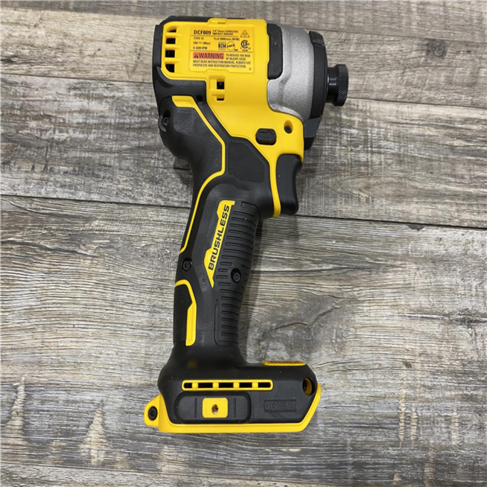 AS-IS DEWALT Atomic 20V Max Lithium-Ion Brushless Cordless Compact 1/4 in. Impact Driver Kit