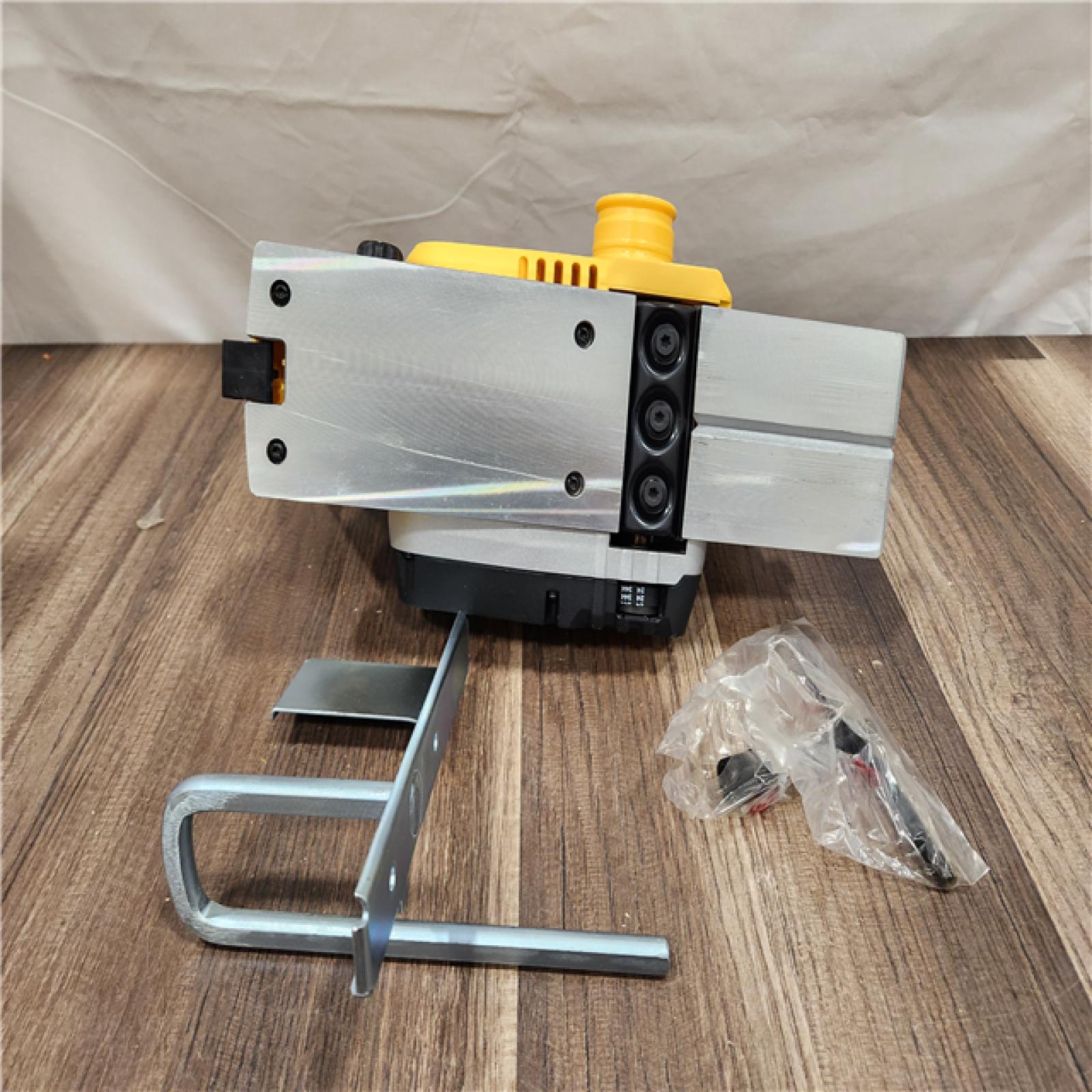 AS-IS DEWALT 20V MAX XR Cordless Brushless 3-1/4 in. Planer (Tool Only)