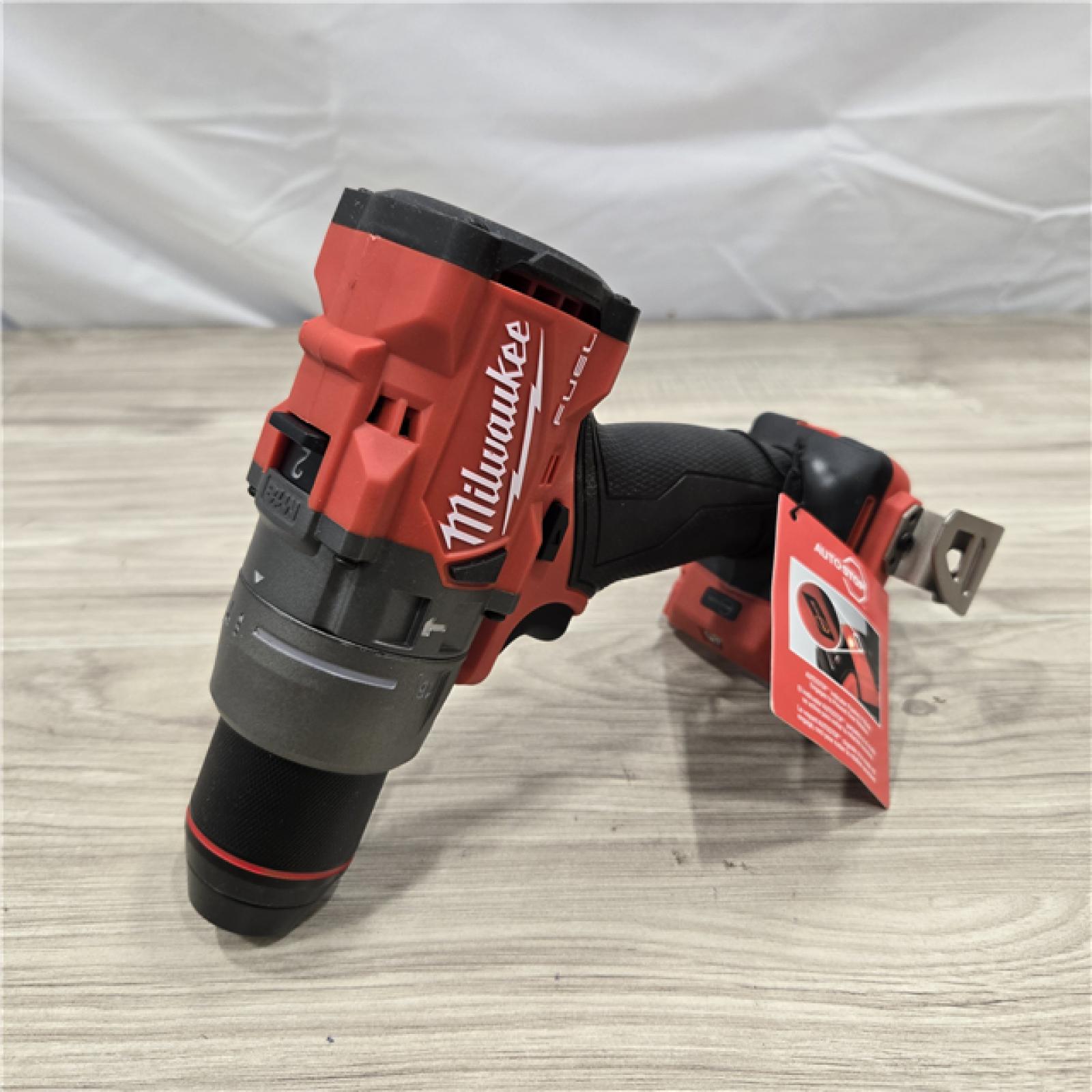 LIKE NEW! - Milwaukee 2904-20 12V 1/2  Hammer Drill/ Driver