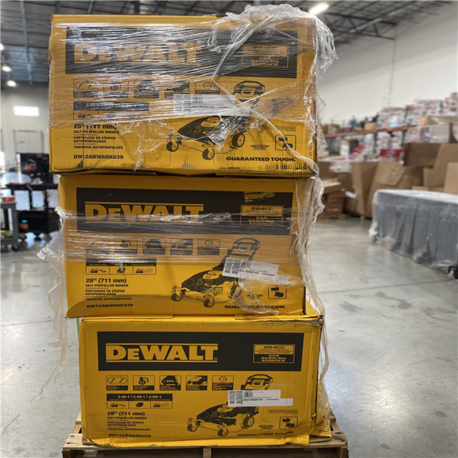 DALLAS LOCATION- AS-IS DeWalt 28 in. 224cc E-GOV Engine 3-in-1 Gas RWD Self-Propelled Lawn Mower PALLET (3 UNITS)