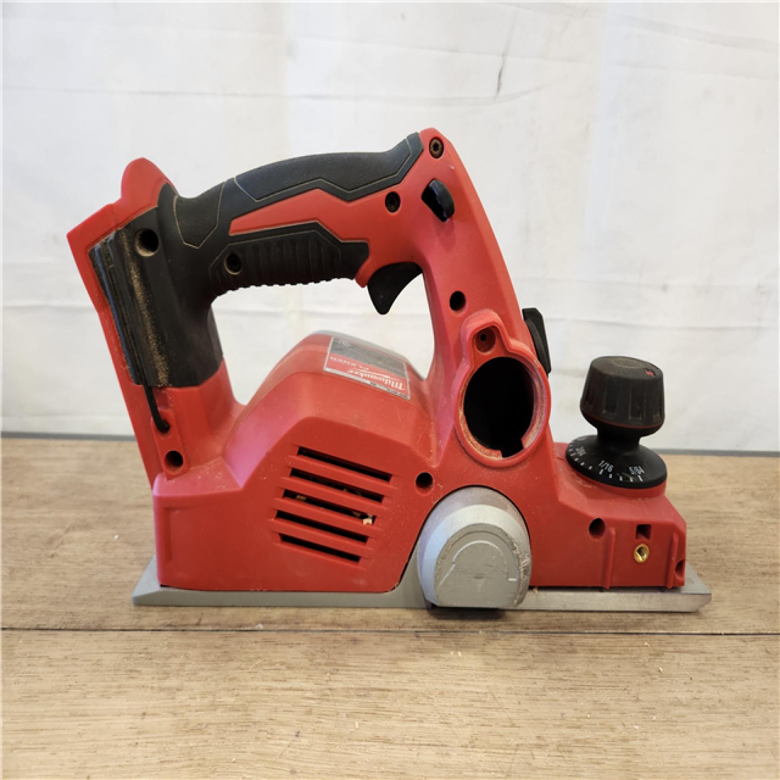 AS-IS- Milwaukee M18 18-Volt Lithium-Ion Cordless 3-1/4 in. Planer (Tool-Only)